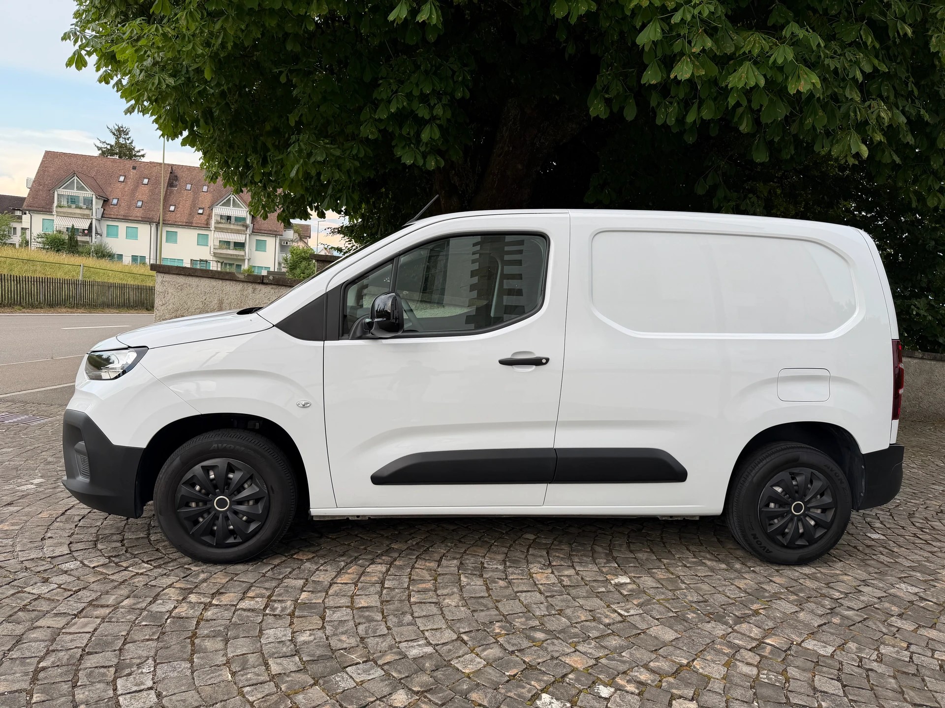 FIAT DOBLO 1.2 L1 Easy Pro /1 Hand/Ab MFK/Service gepflegt/36 Monate Garantie exkl. / Anhängerkup./ Apple CarPlay /Klima/Tempomat/DAB-image-5