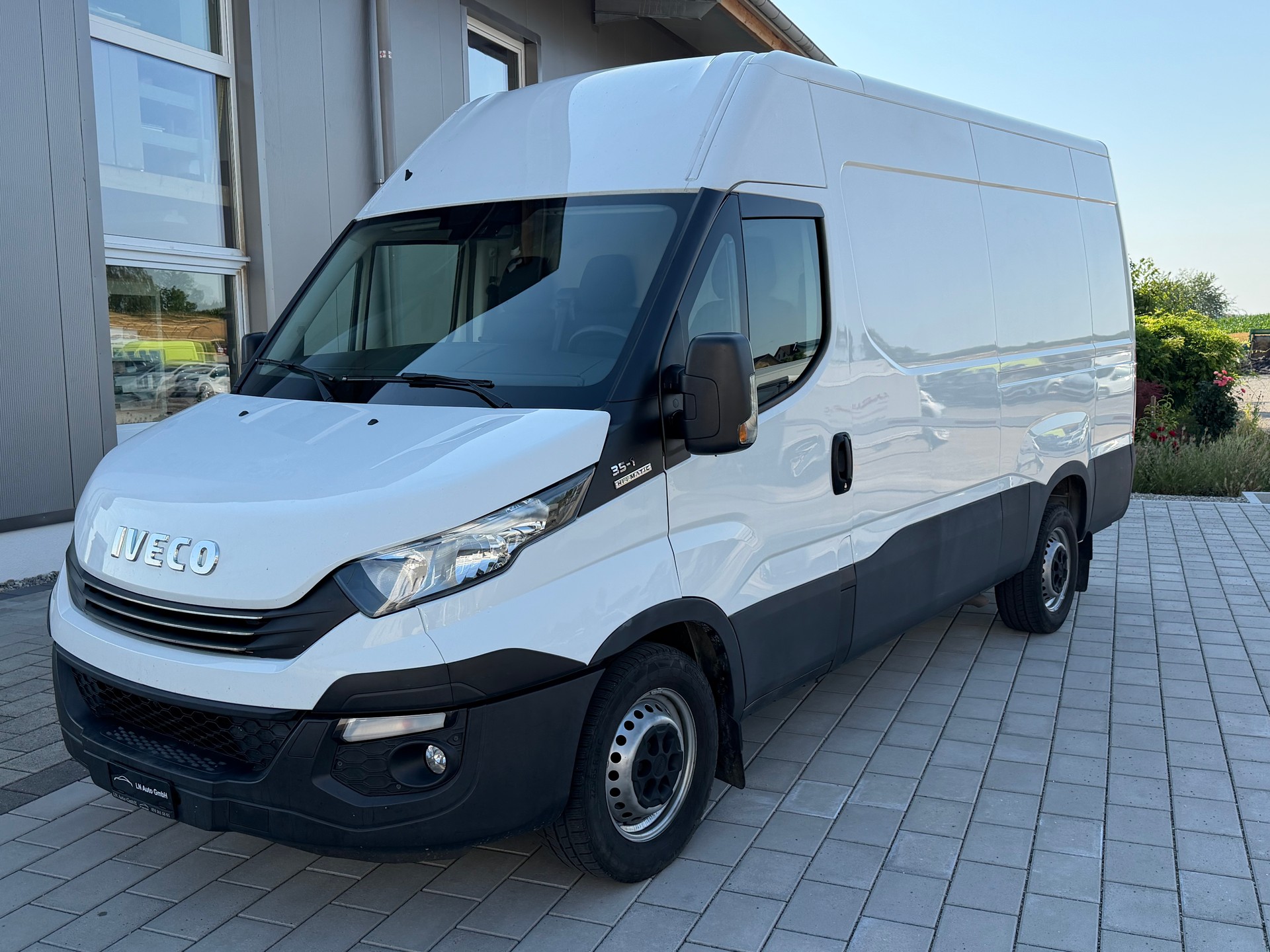 IVECO 35 S 16 Automat Frisch MFK