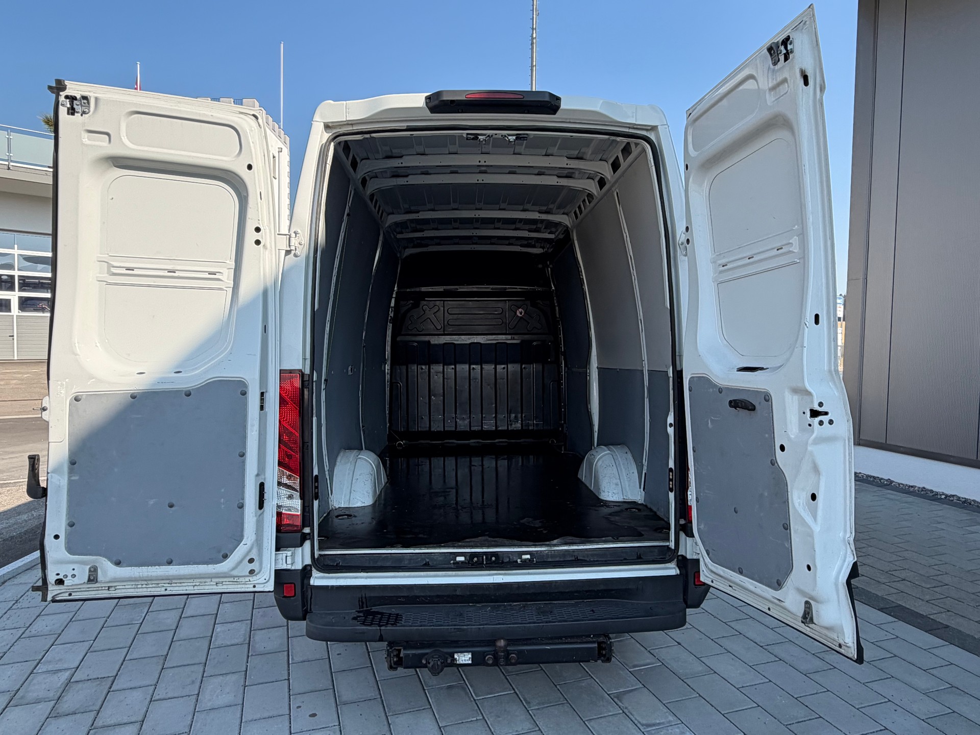 IVECO 35 S 16 Automat Frisch MFK-image-8