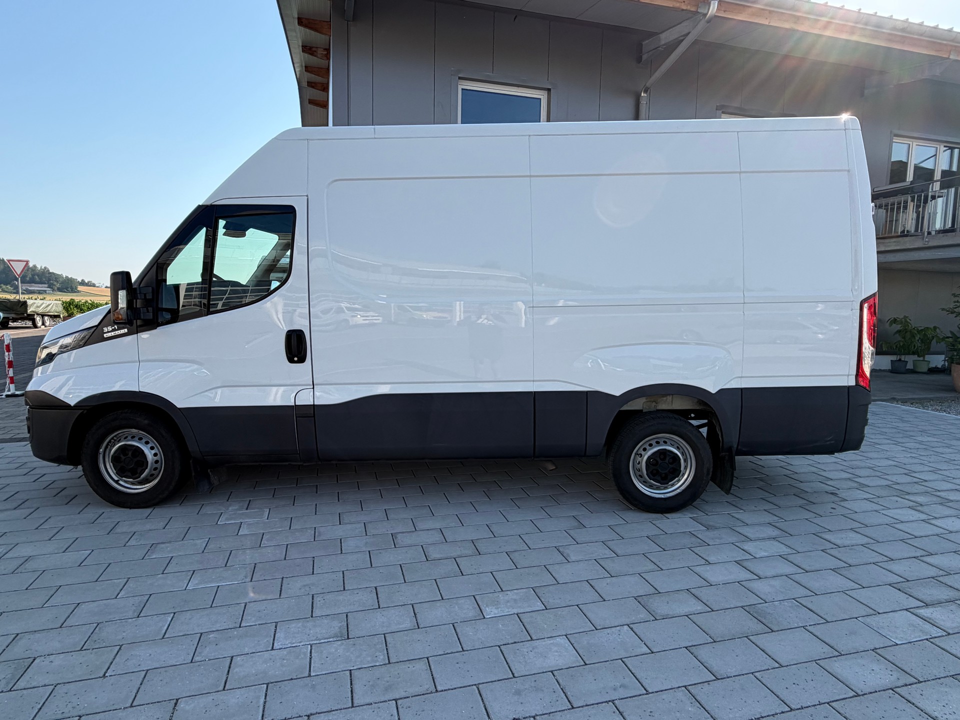 IVECO 35 S 16 Automat Frisch MFK-image-1