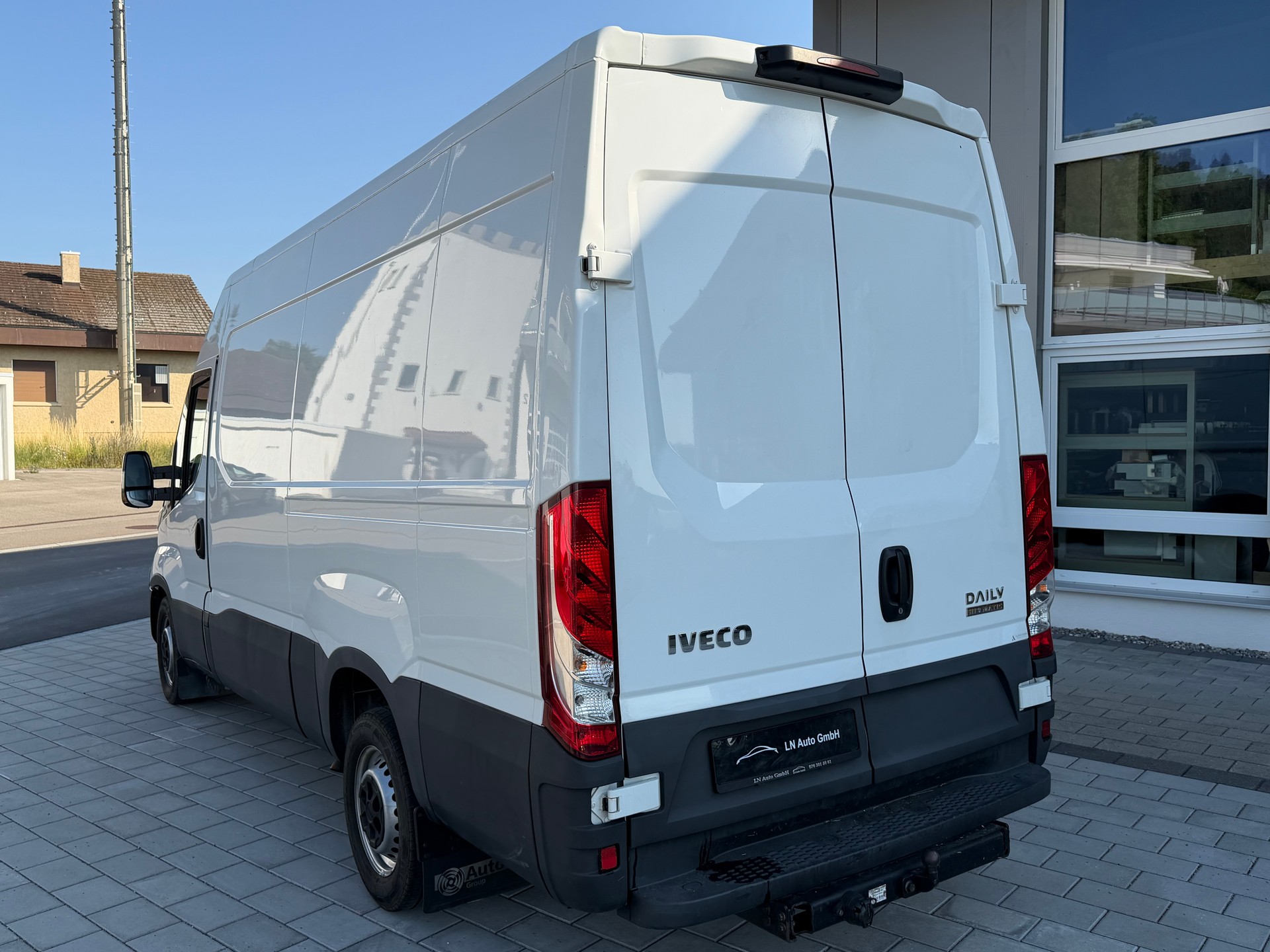 IVECO 35 S 16 Automat Frisch MFK-image-3