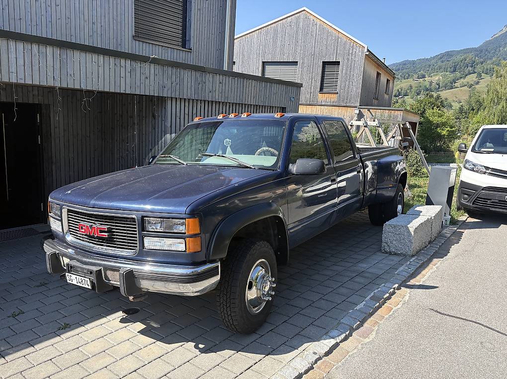 GMC C/K Pickup-image-1