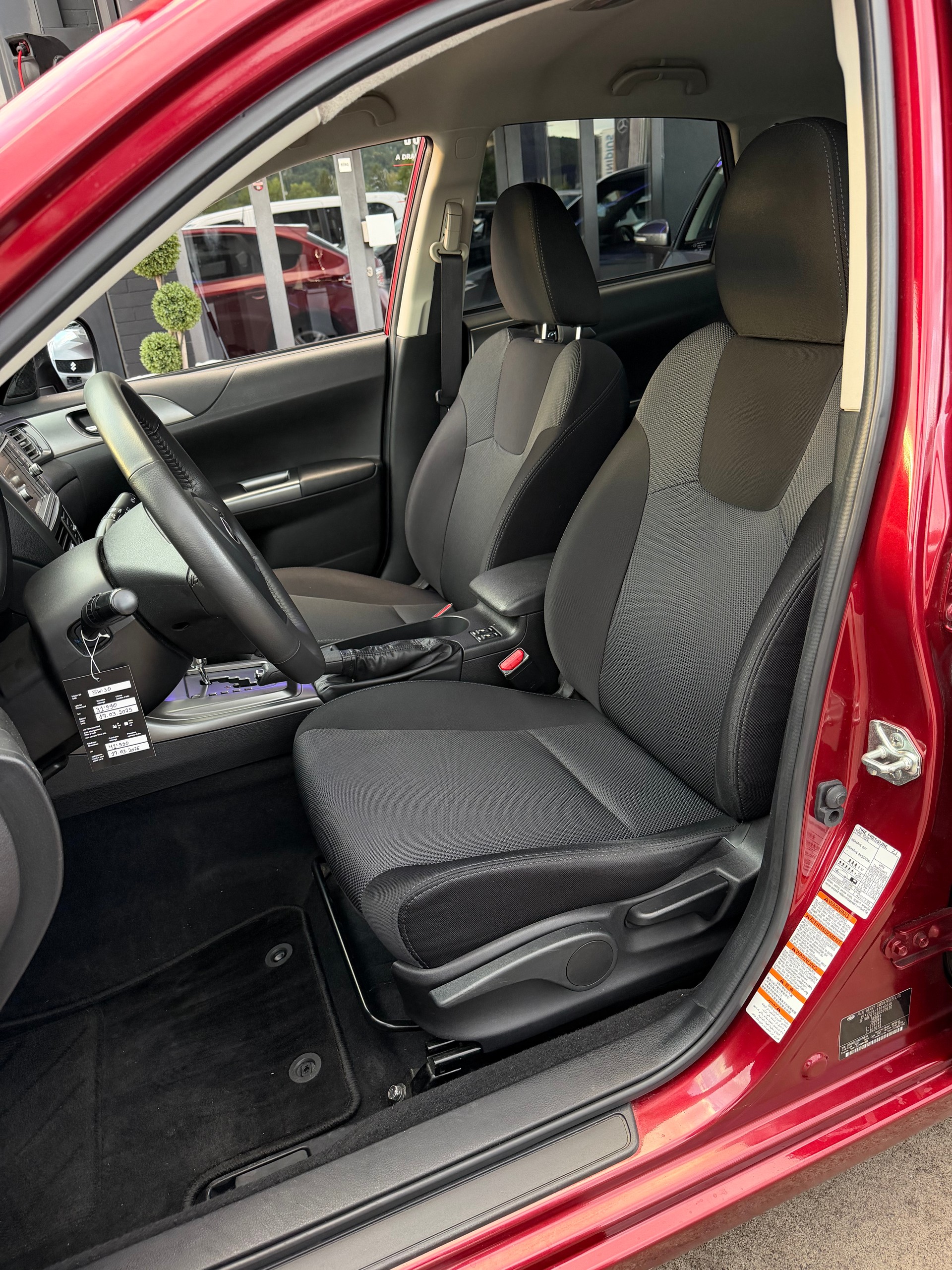 SUBARU Impreza 2.0R Limited S Automatic-image-11