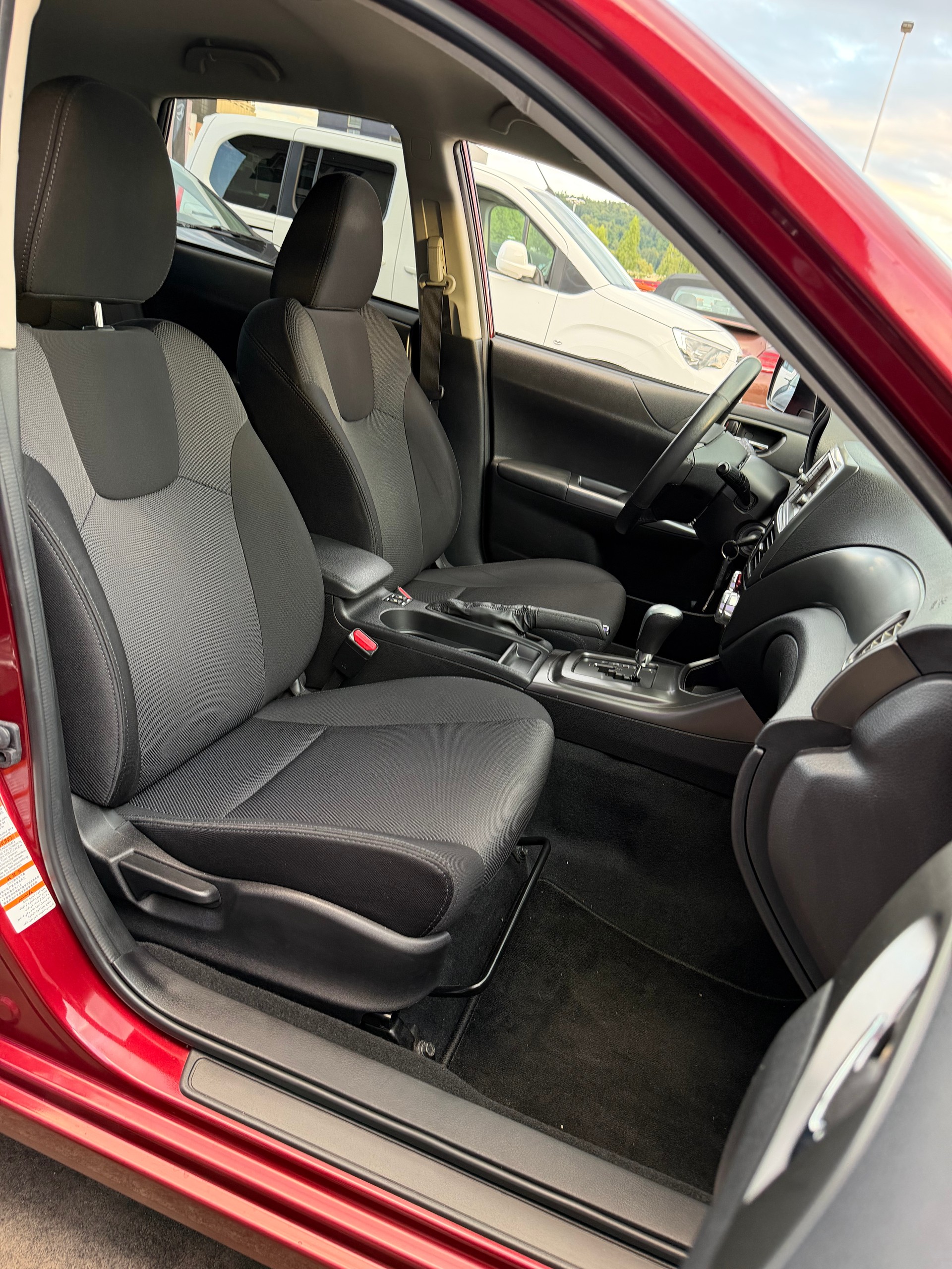 SUBARU Impreza 2.0R Limited S Automatic-image-16