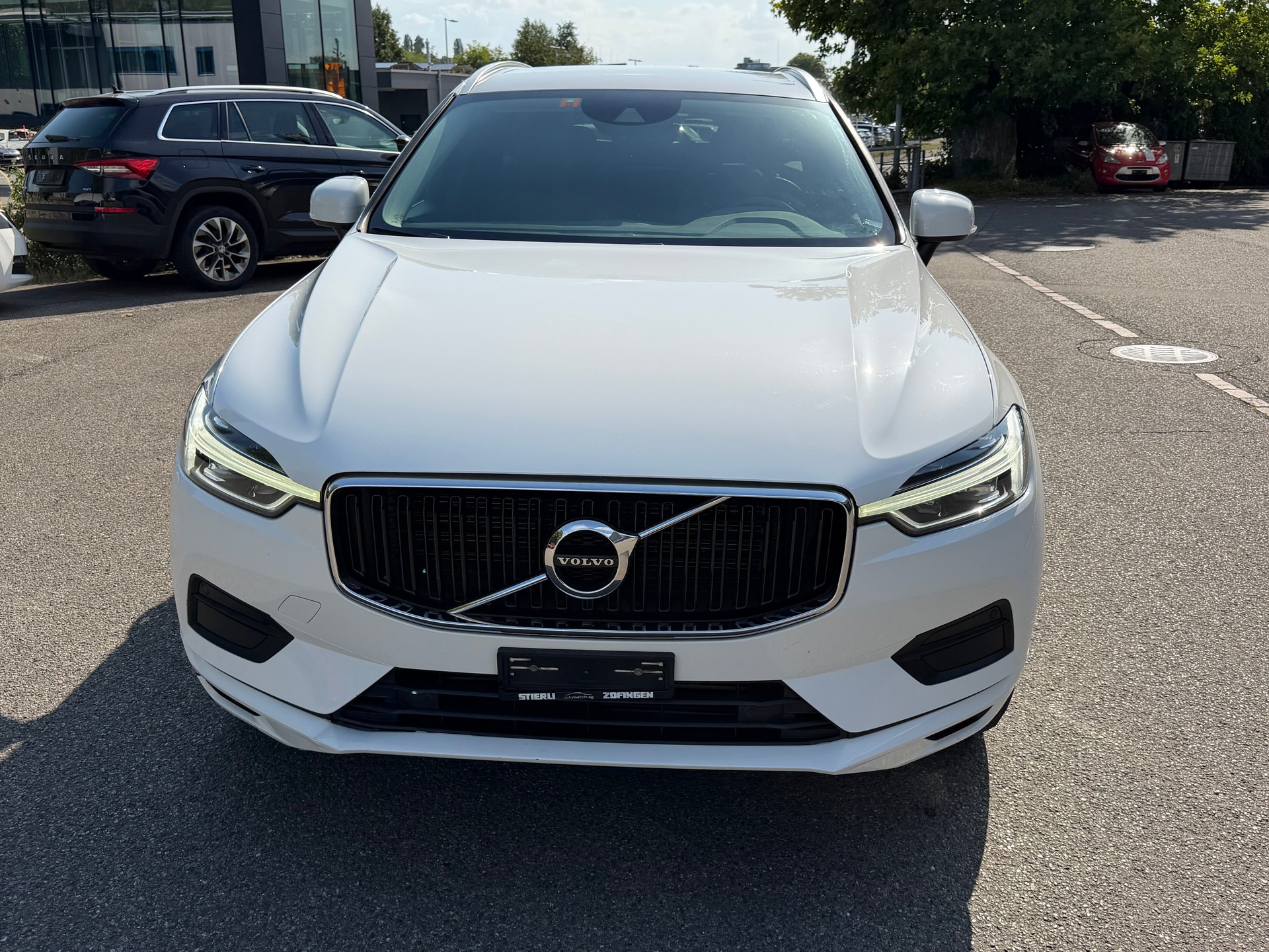 VOLVO XC60 D4 Momentum Geartronic-image-1