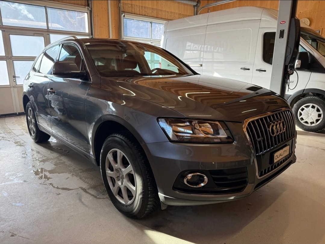 AUDI Q5 2.0 TDI quattro S-tronic-image-2