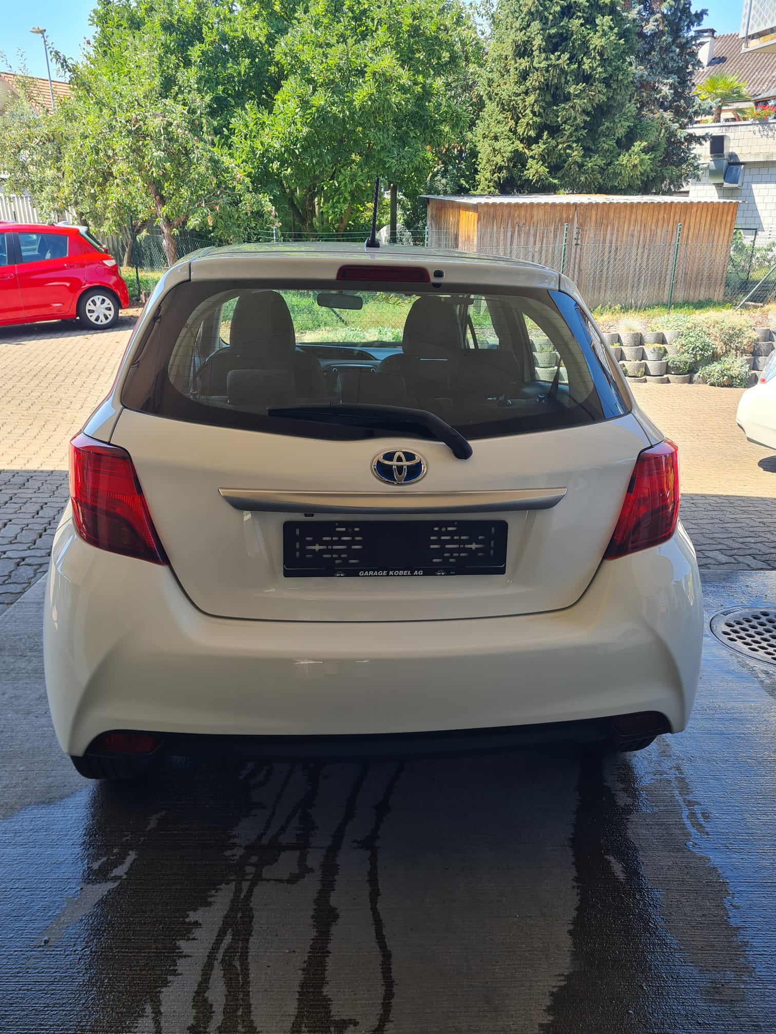 TOYOTA Yaris 1.5 VVT-i Hybrid Trend e-CVT-image-3