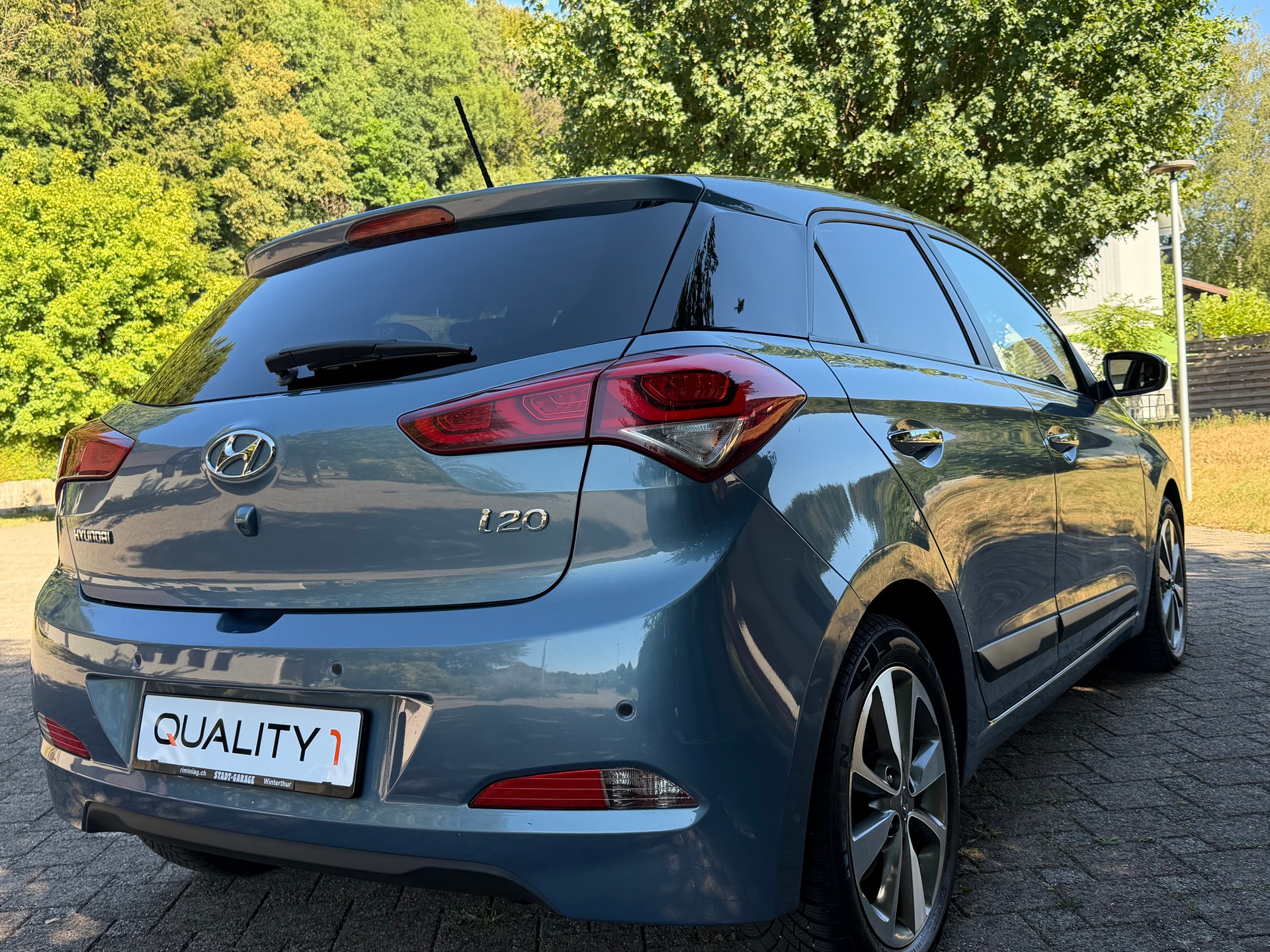 HYUNDAI i20 1.4 Vertex Automatic-image-3