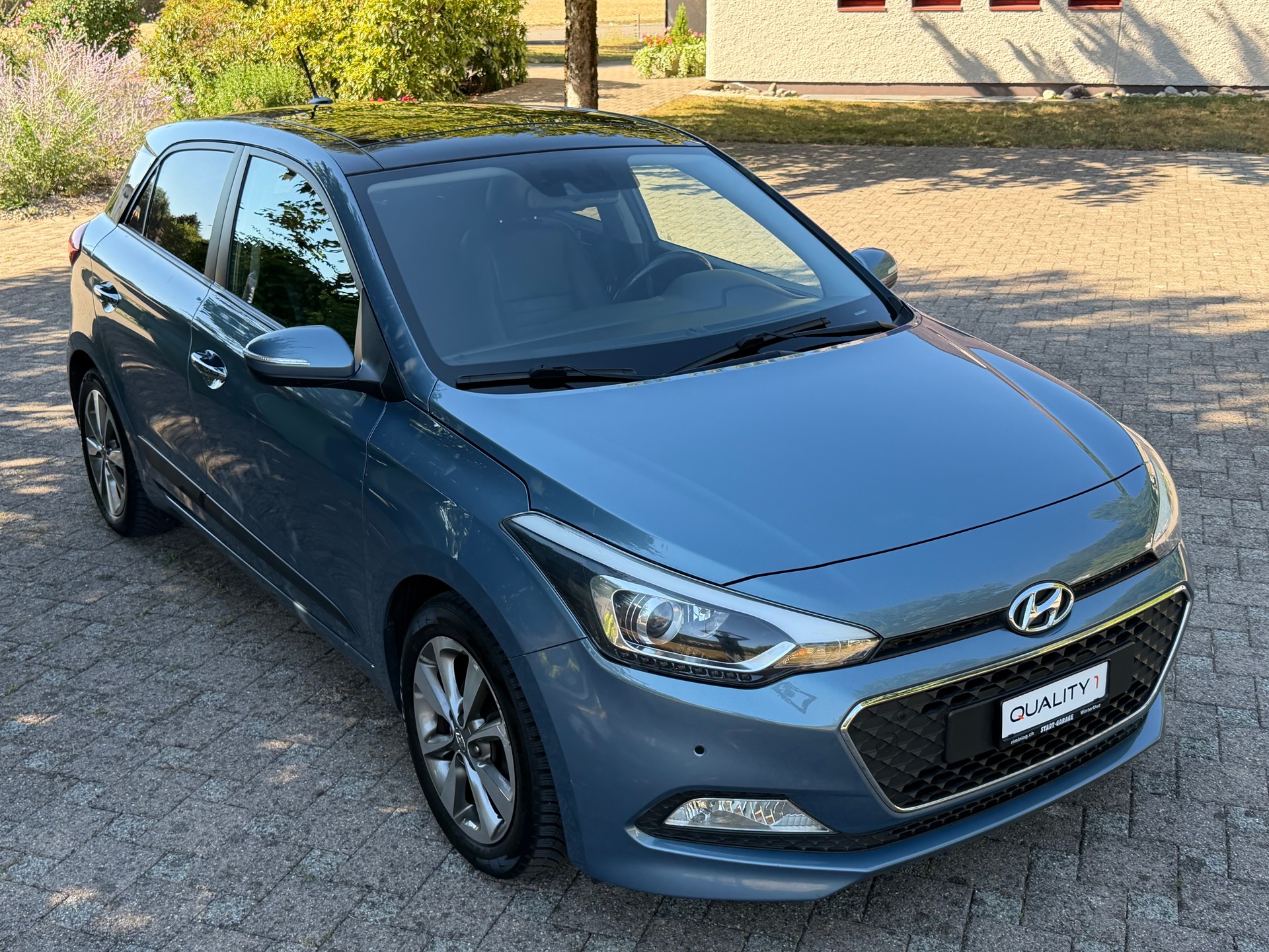 HYUNDAI i20 1.4 Vertex Automatic-image-1