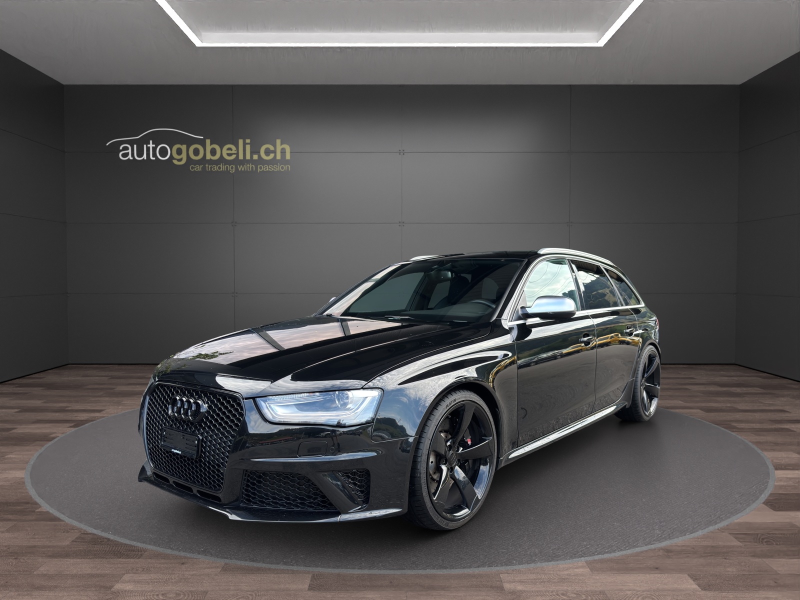 AUDI RS4 Avant 4.2 FSI V8 quattro S-tronic