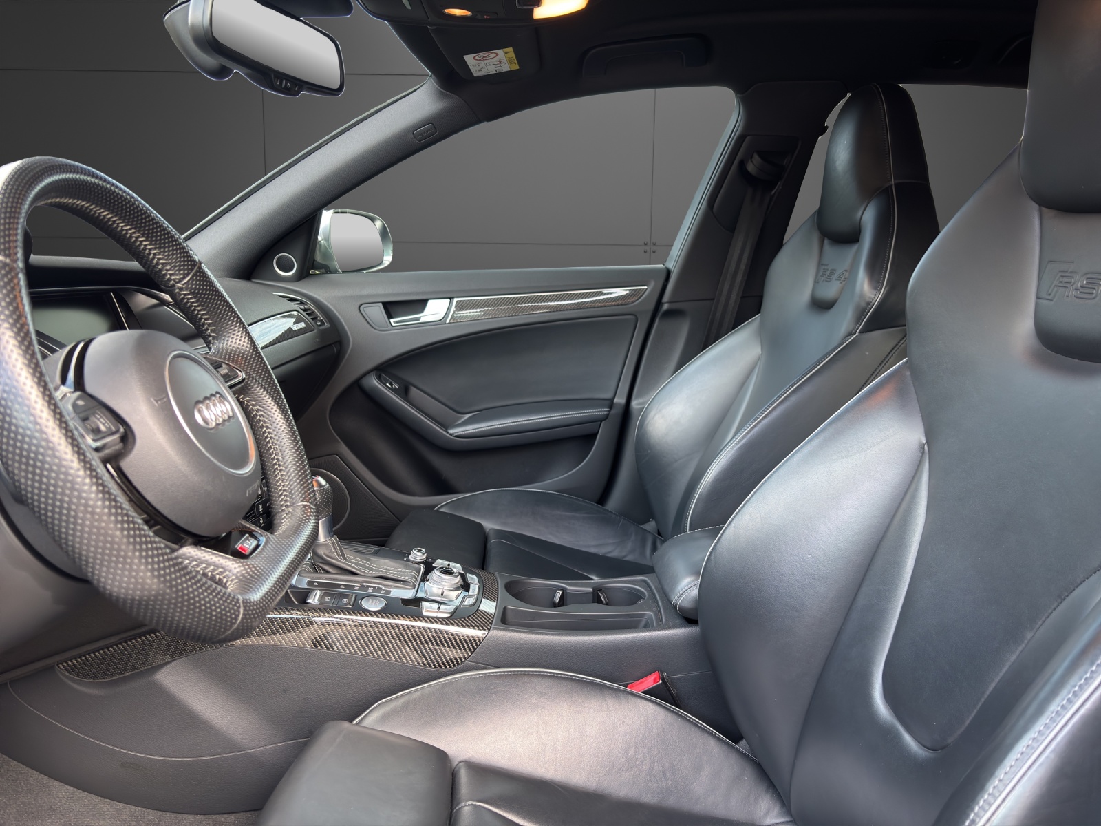 AUDI RS4 Avant 4.2 FSI V8 quattro S-tronic-showroom-element-2