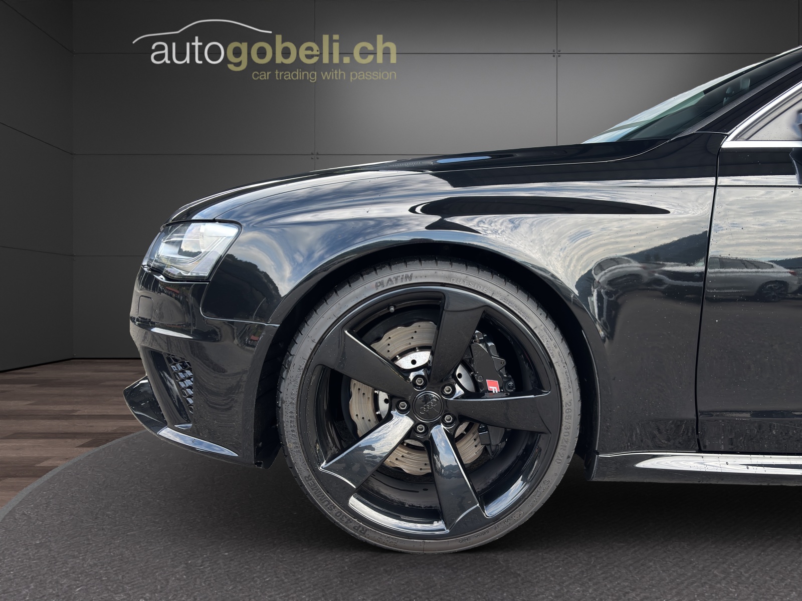 AUDI RS4 Avant 4.2 FSI V8 quattro S-tronic-image-14