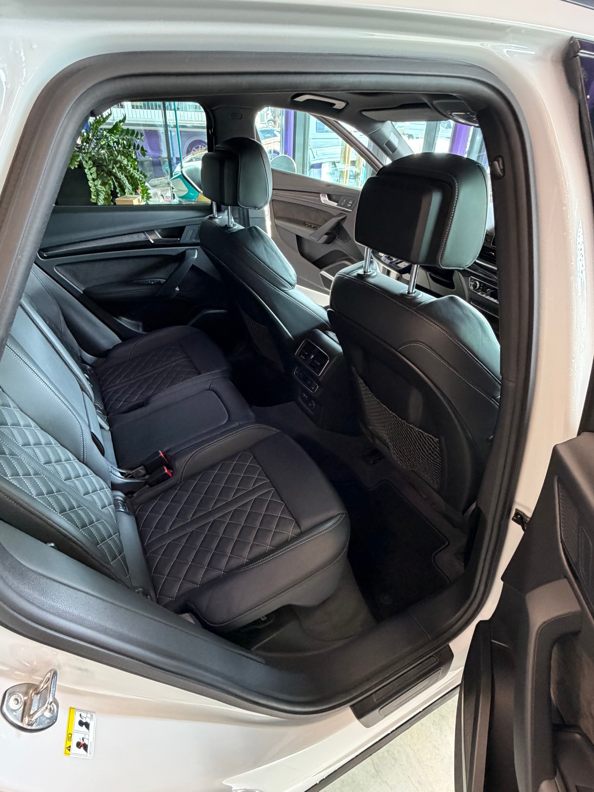 AUDI SQ5 TDI quattro tiptronic-image-12