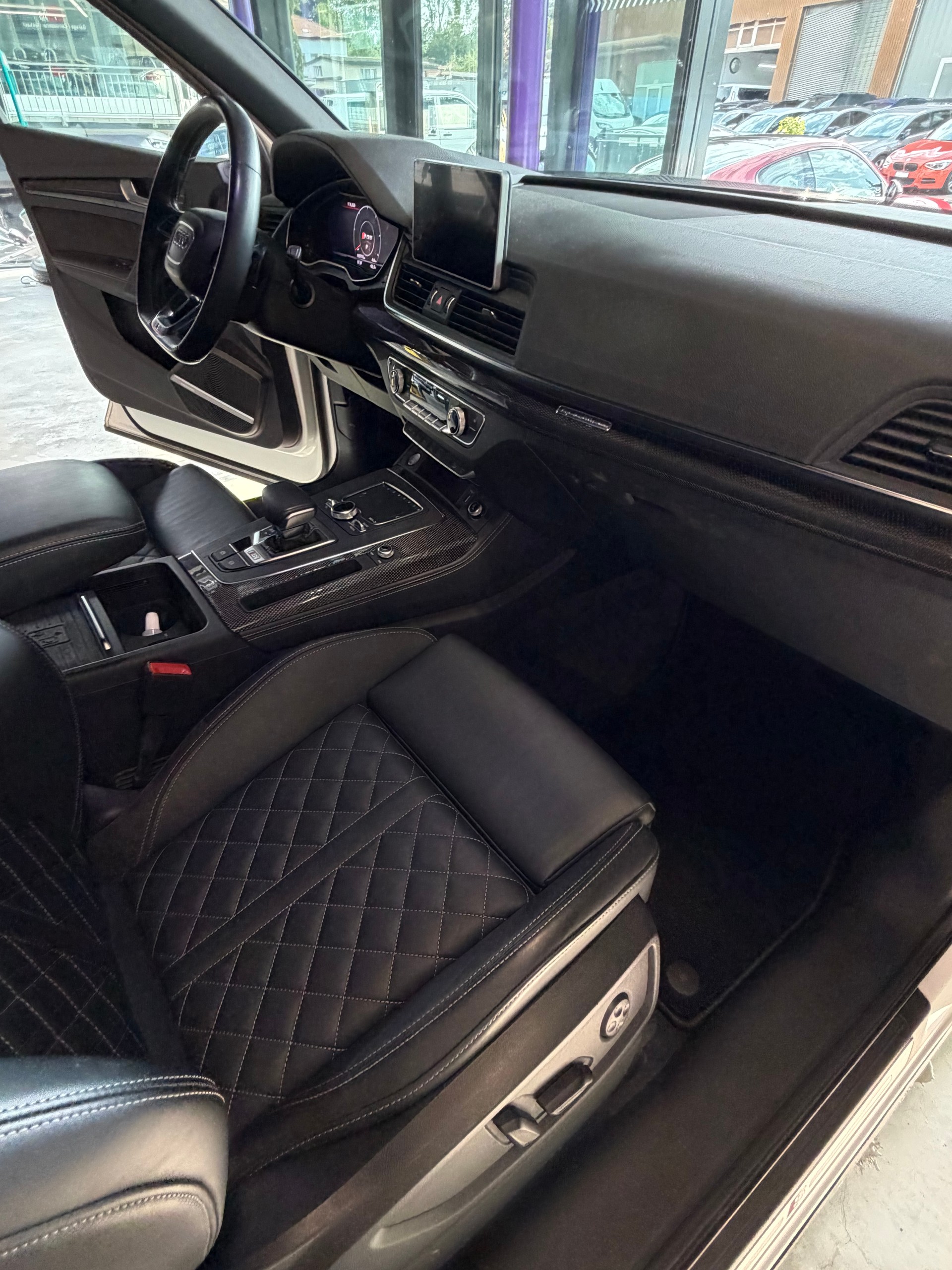 AUDI SQ5 TDI quattro tiptronic-image-8