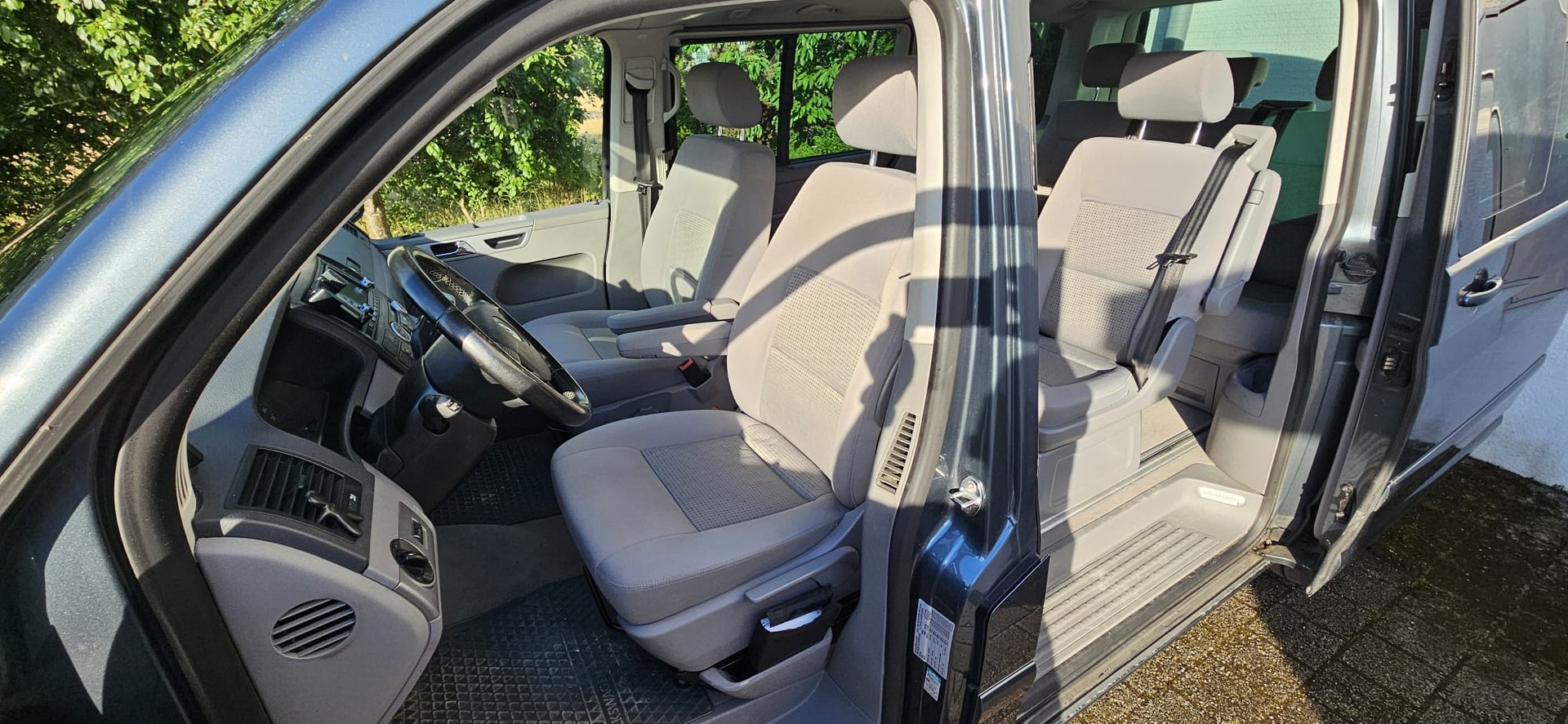 VW 2.5 TDI 131 Highline-image-5