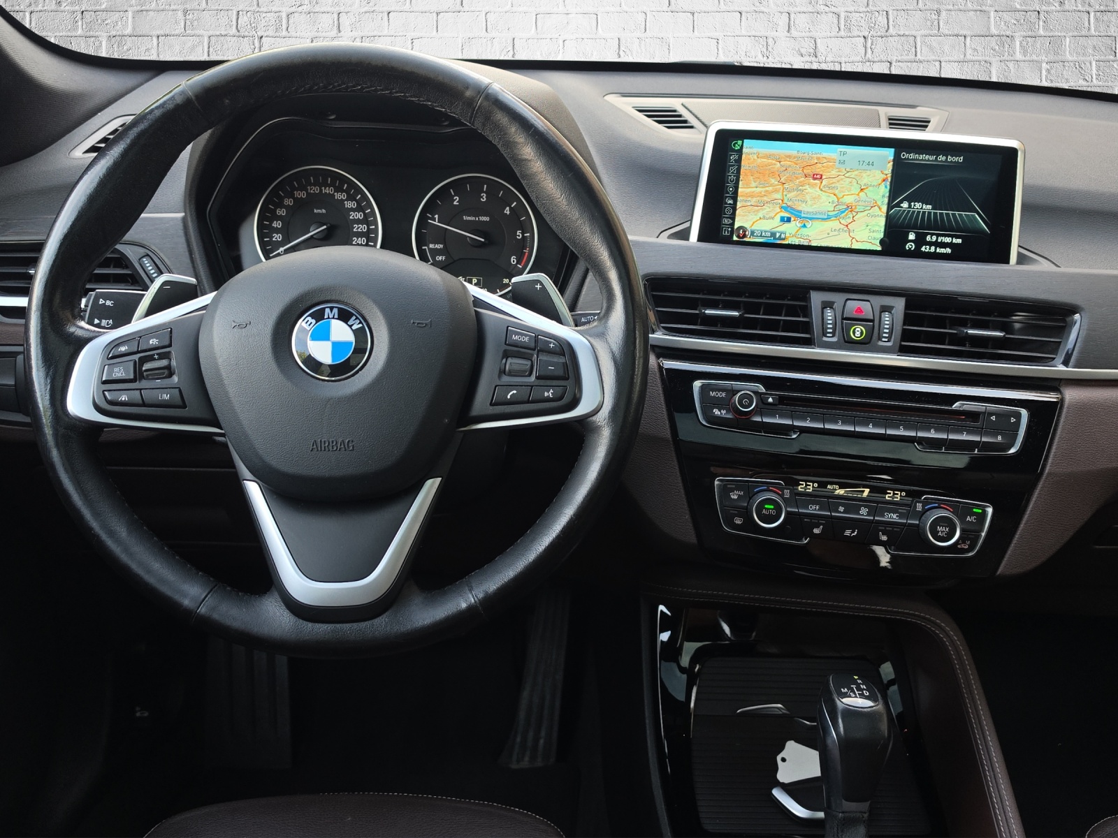 BMW X1 xDrive 25d xLine Steptronic-image-11