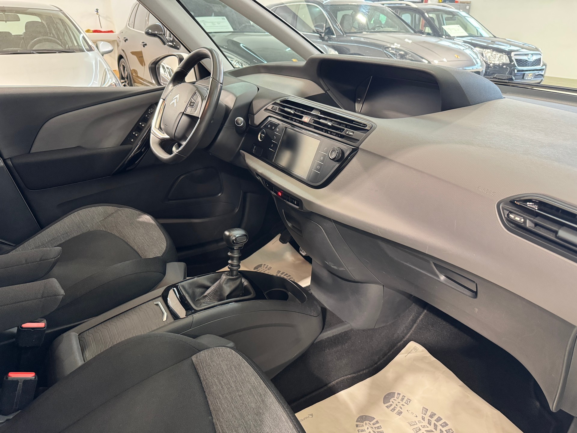 CITROEN C4 Spacetourer 1.2 Pure Tech Feel Edition-image-13