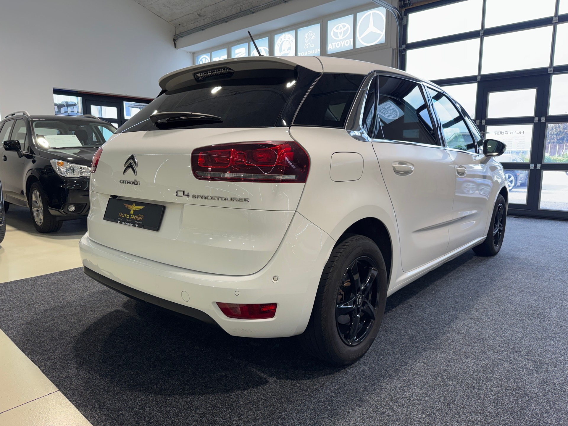 CITROEN C4 Spacetourer 1.2 Pure Tech Feel Edition-image-5