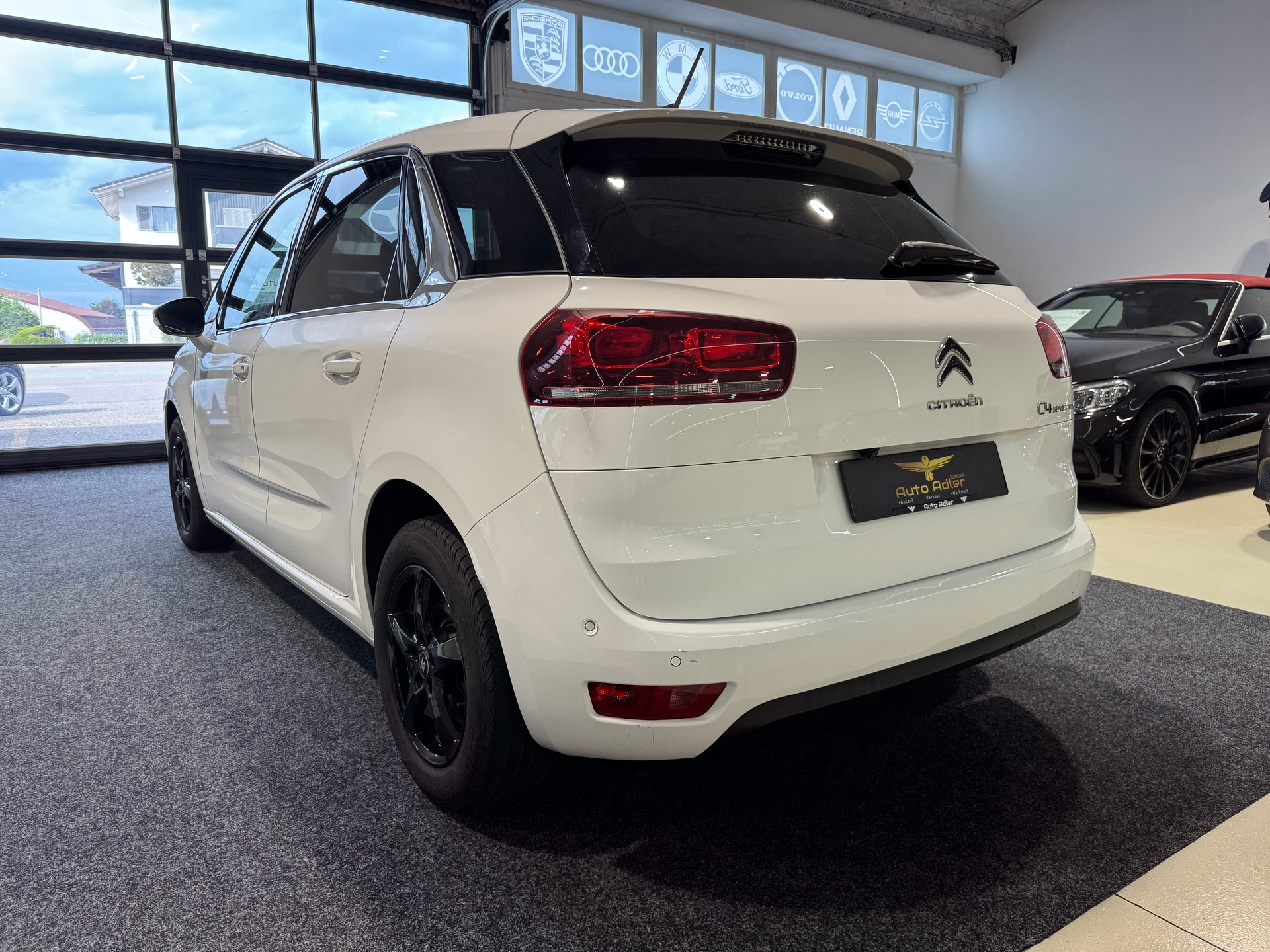 CITROEN C4 Spacetourer 1.2 Pure Tech Feel Edition-image-4