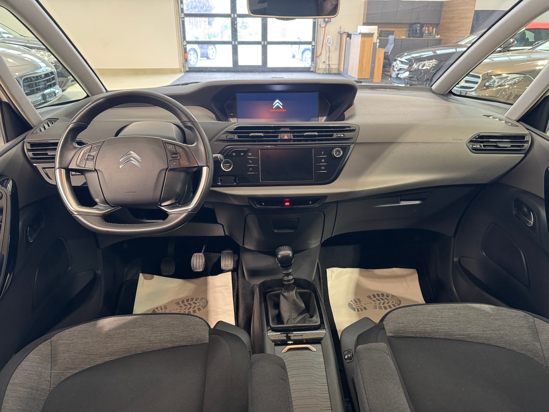 CITROEN C4 Spacetourer 1.2 Pure Tech Feel Edition-image-11