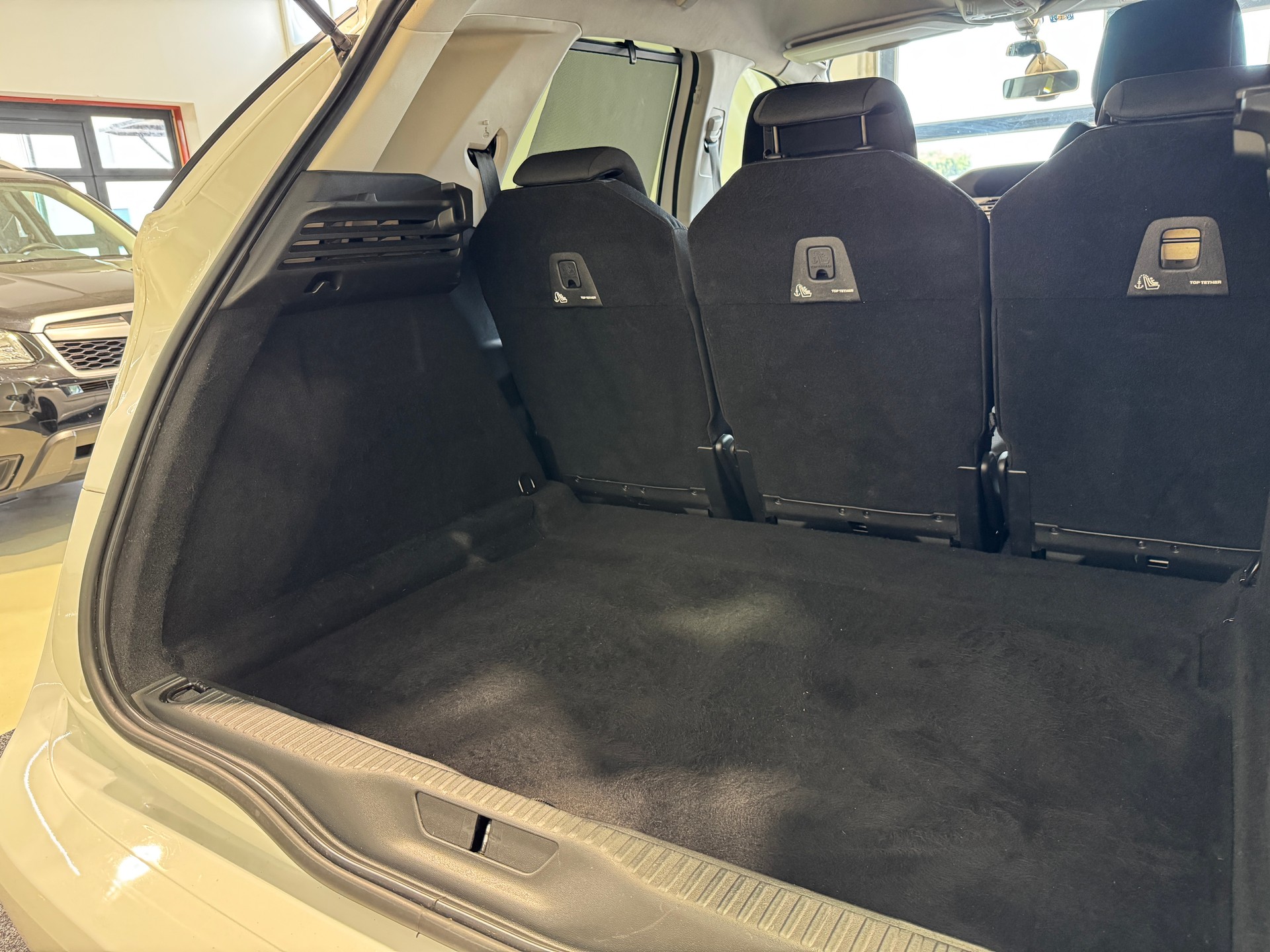 CITROEN C4 Spacetourer 1.2 Pure Tech Feel Edition-image-6