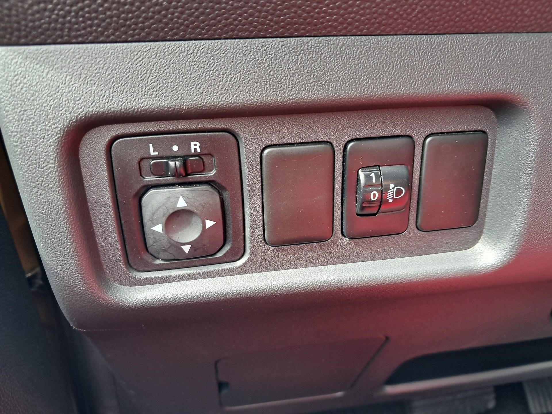 MITSUBISHI Space Star 1.2 Value CVT-image-14