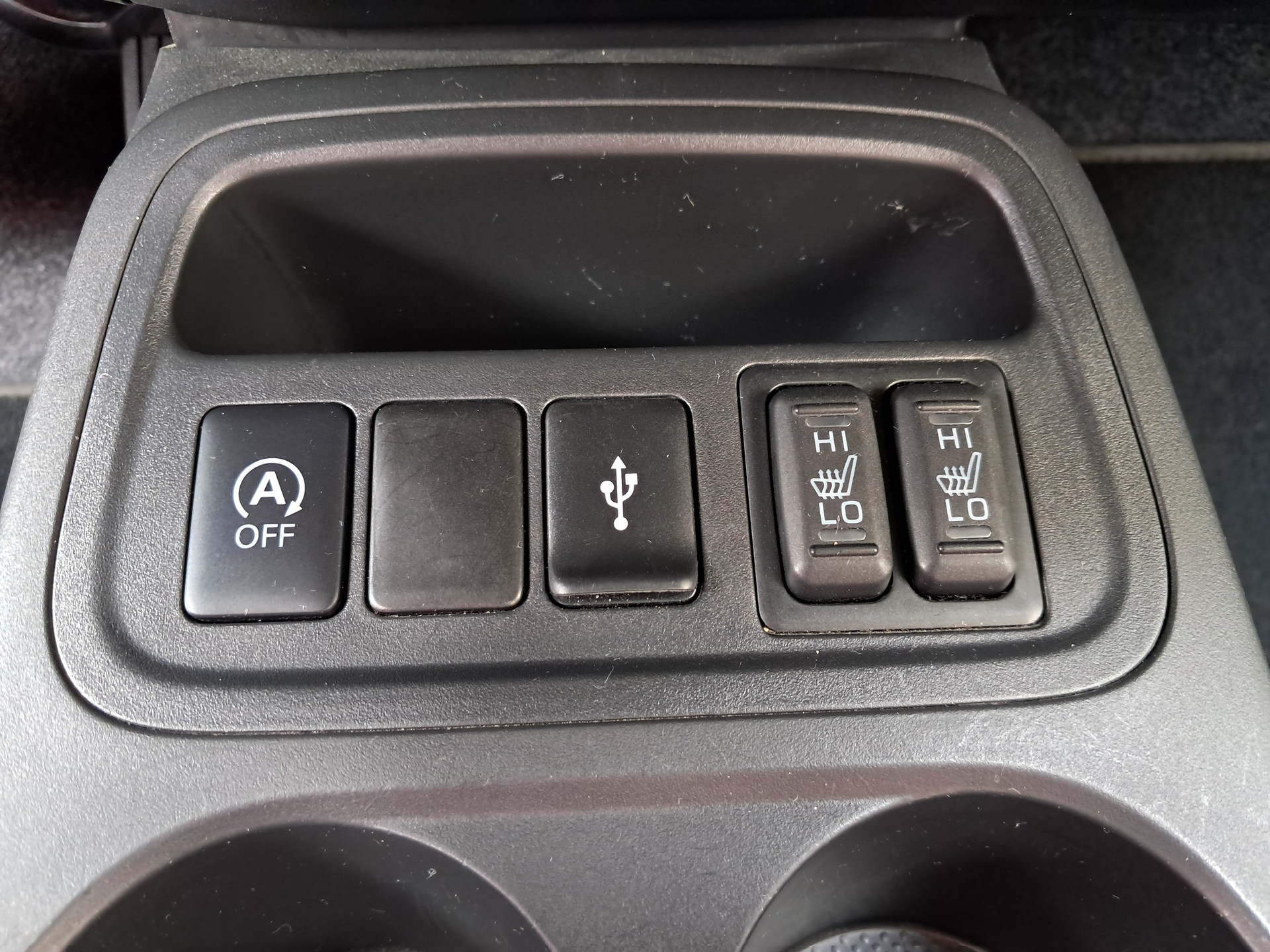 MITSUBISHI Space Star 1.2 Value CVT-image-13