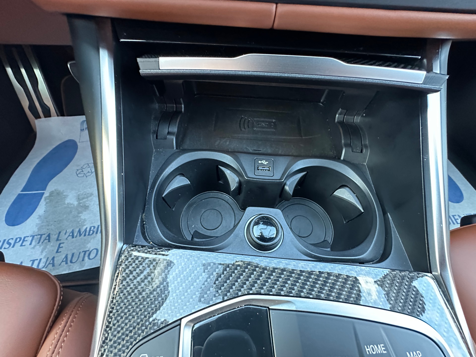BMW 330e x DriveTouring M Sport Steptronic-image-25