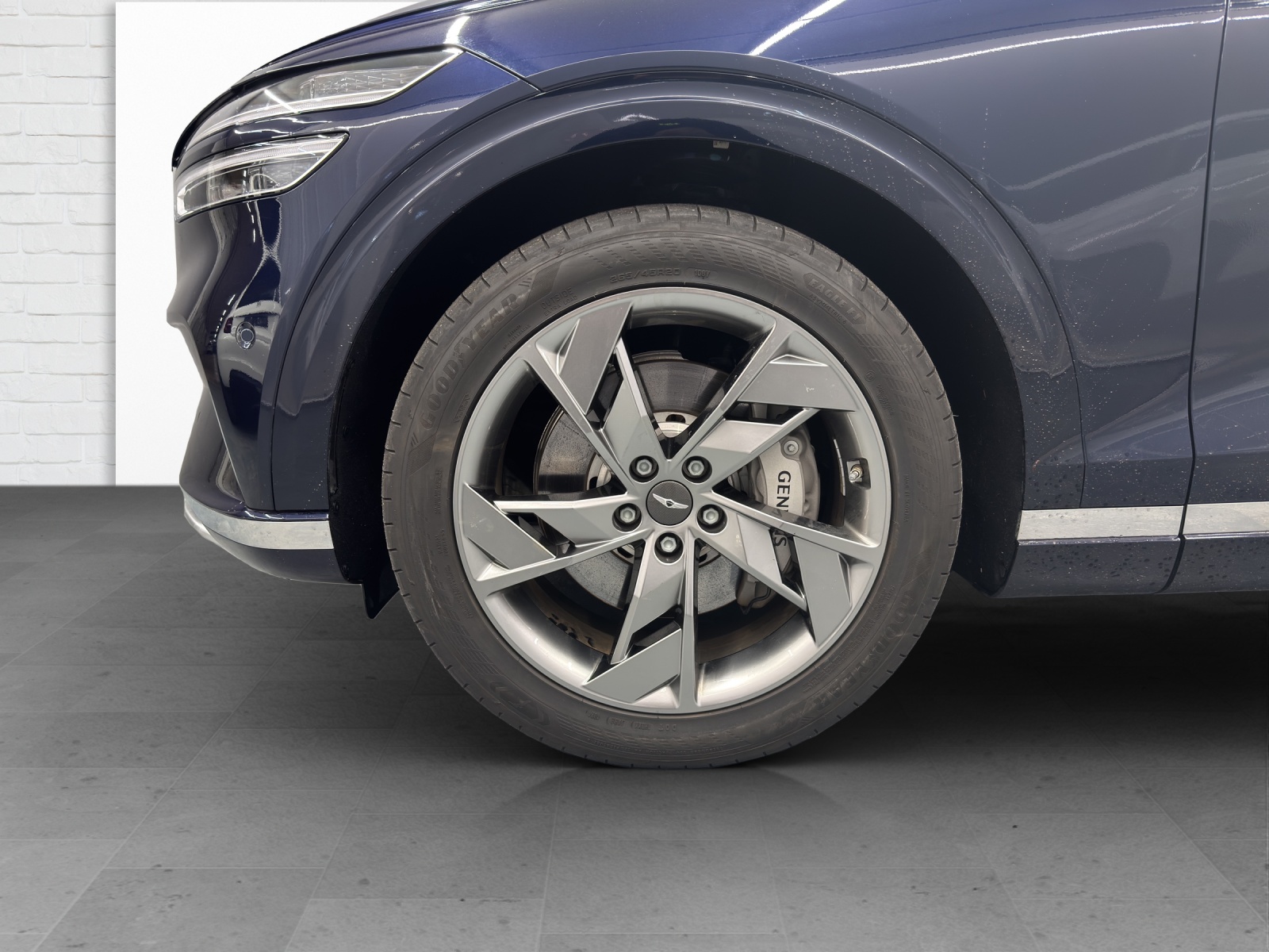 GENESIS GV70 Electrified Sport AWD-image-5
