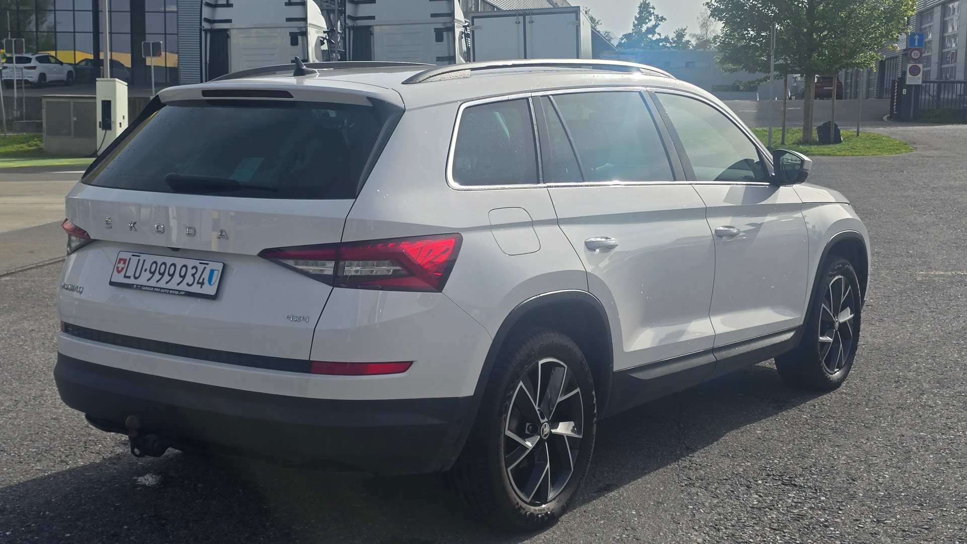 SKODA Kodiaq 2.0 TDI SCR Style 4x4 DSG-image-4