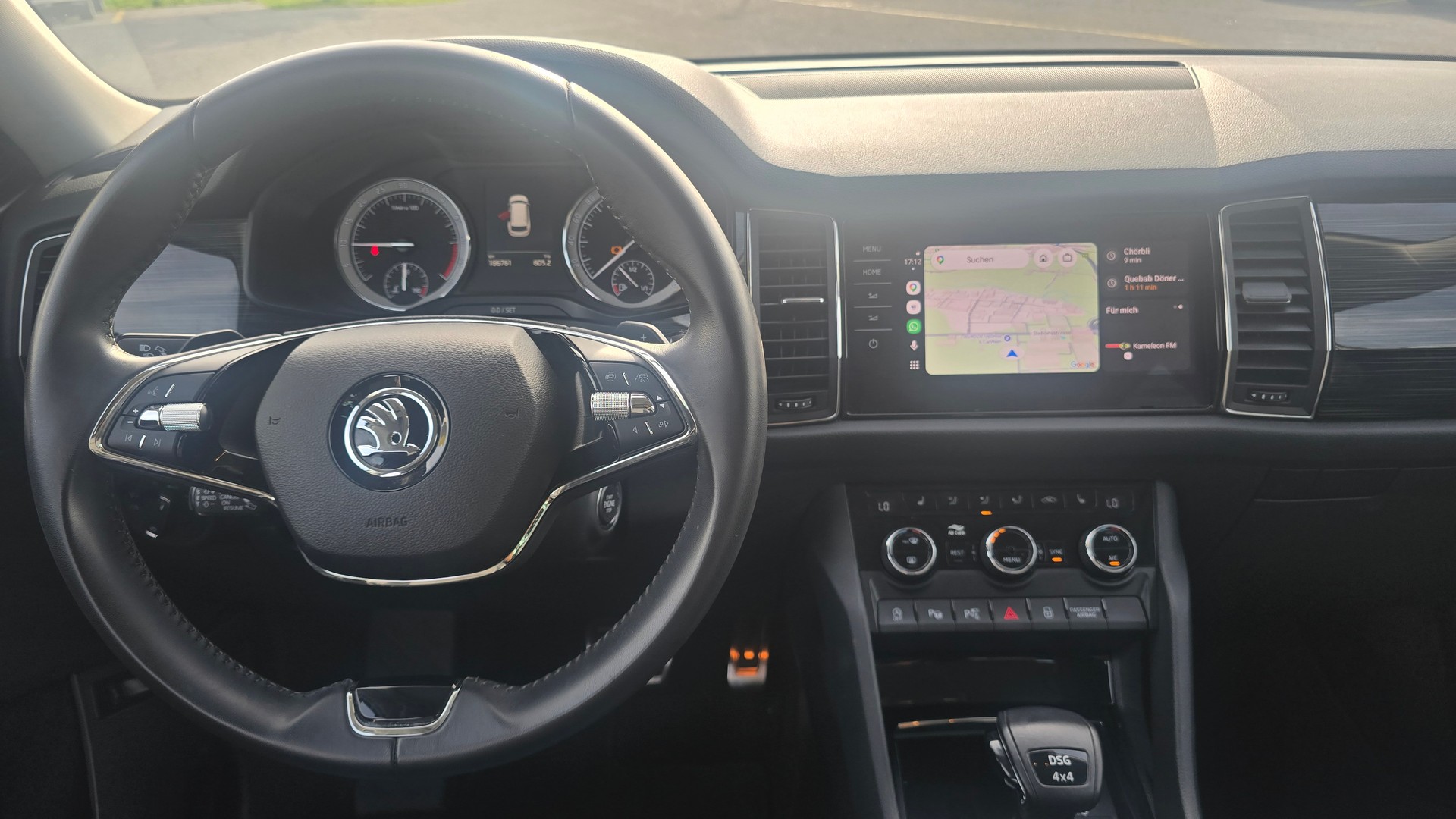 SKODA Kodiaq 2.0 TDI SCR Style 4x4 DSG-image-14
