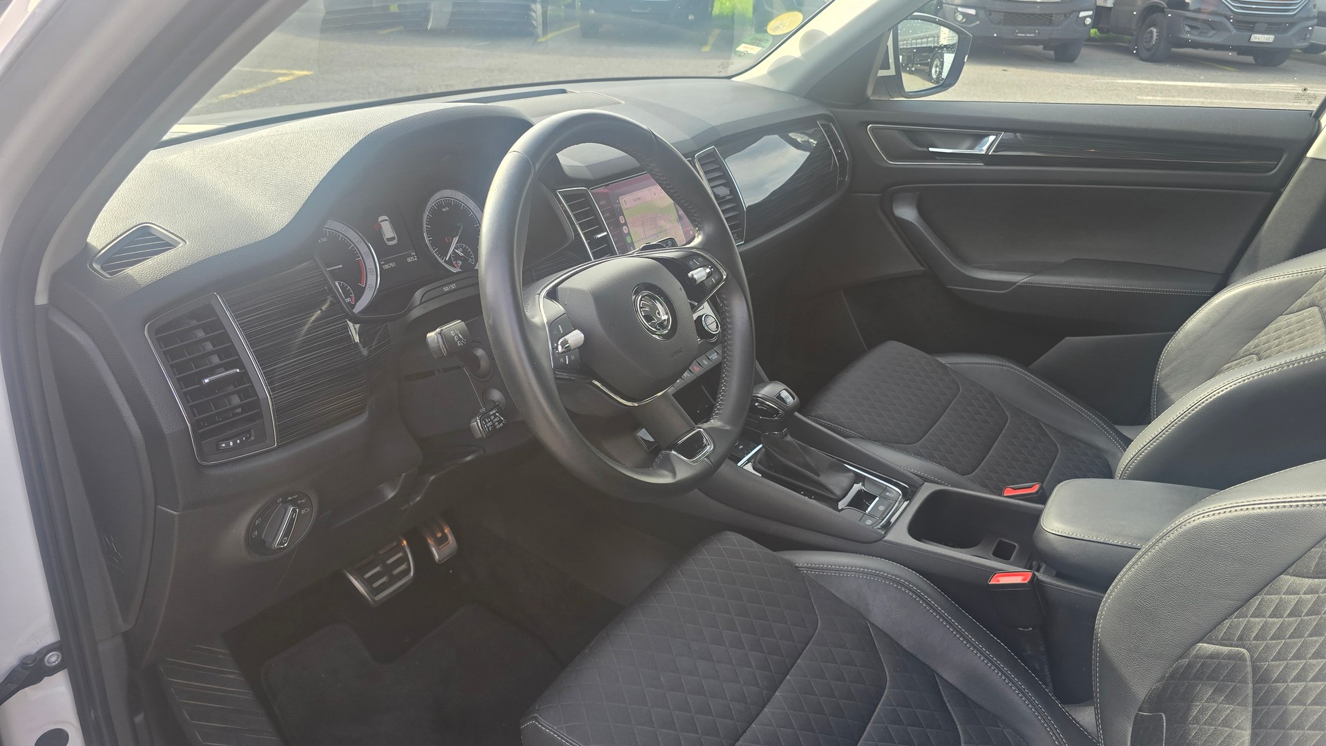 SKODA Kodiaq 2.0 TDI SCR Style 4x4 DSG-image-15