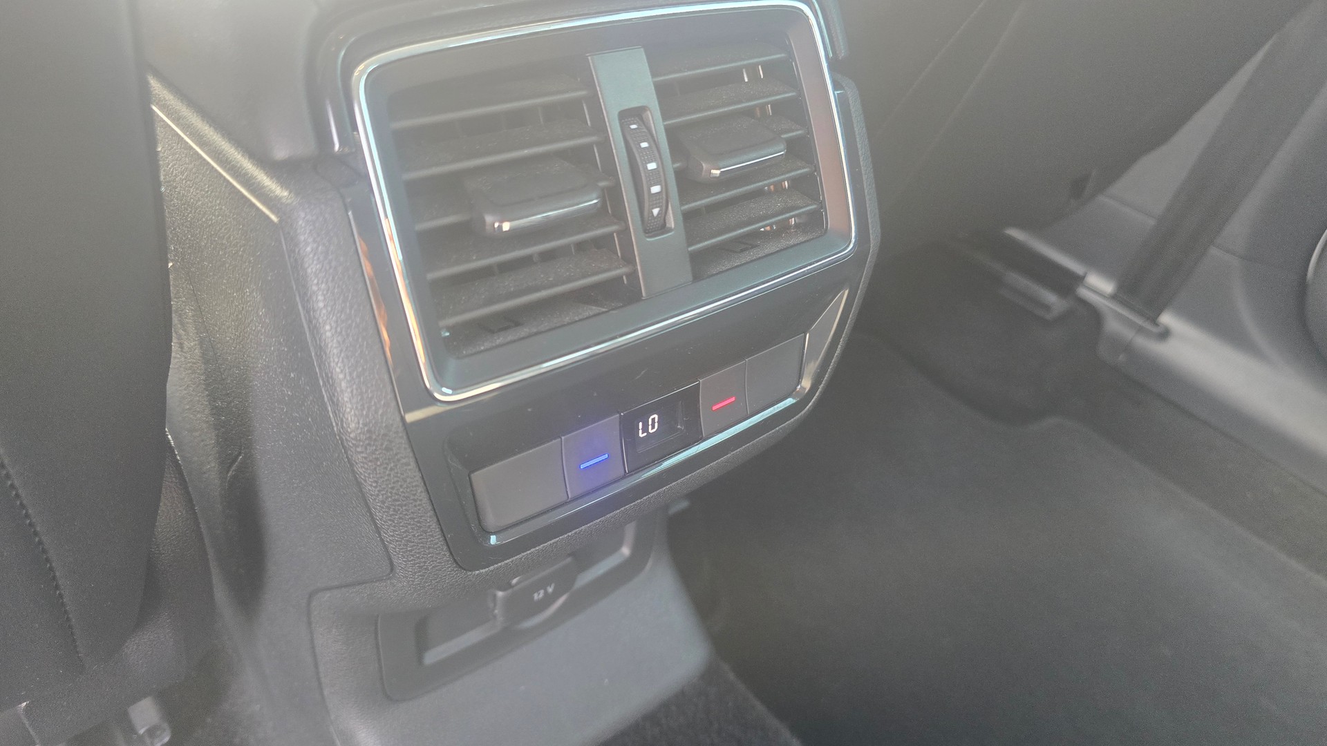 SKODA Kodiaq 2.0 TDI SCR Style 4x4 DSG-image-12