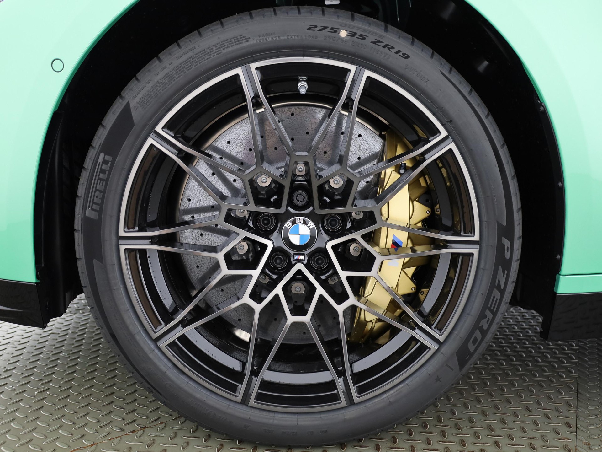 BMW M4 Competition xDrive Cabrio-image-3