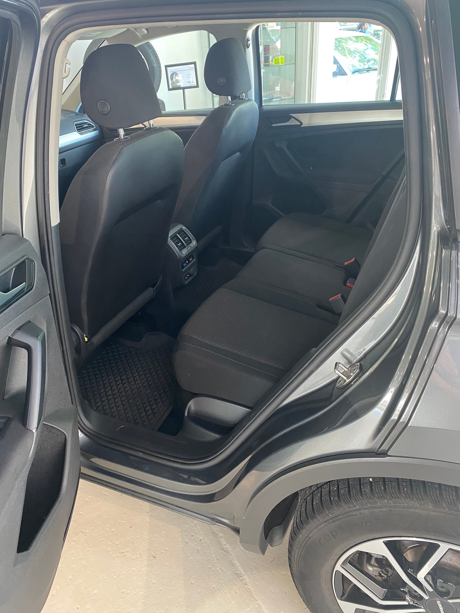 VW Tiguan 1.5TSI Evo Trendline DSG-image-28