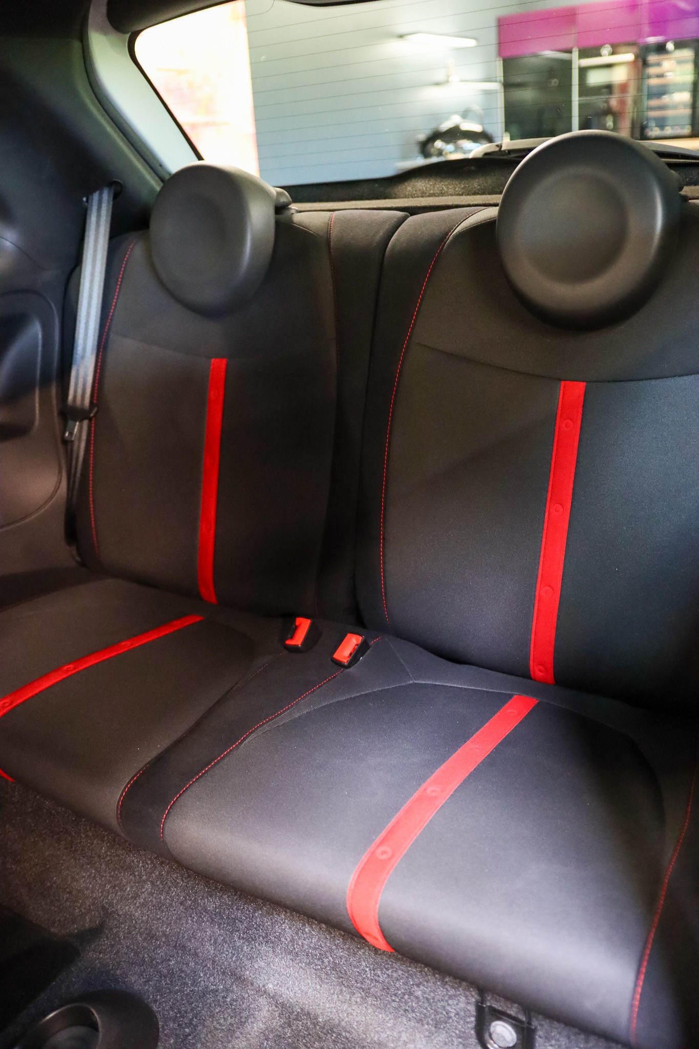 FIAT 500 1.4 16V Turbo Abarth-image-14