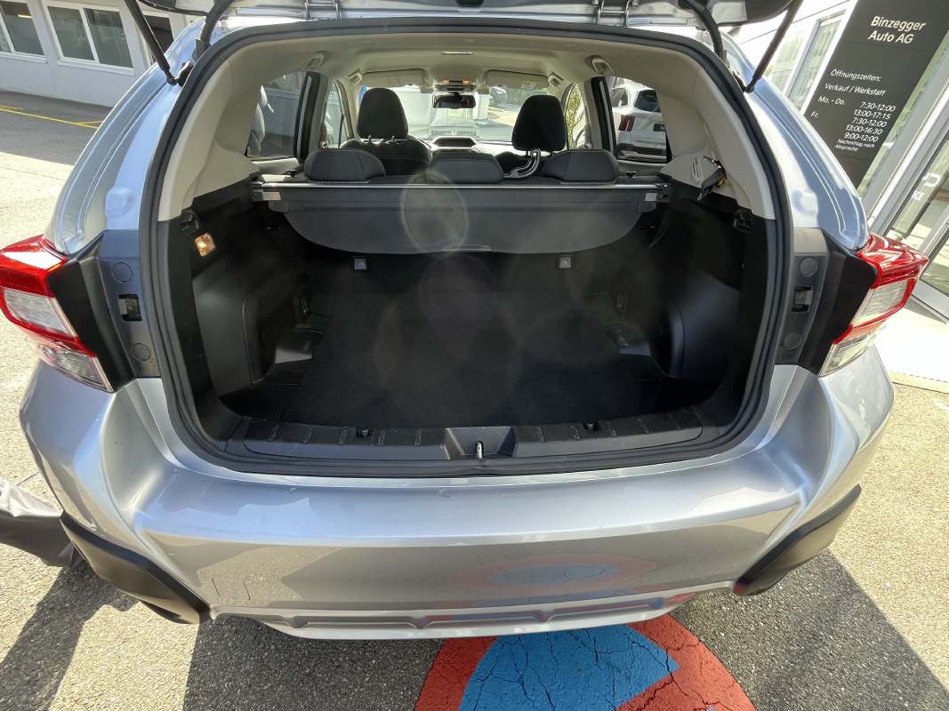 SUBARU XV 2.0i Swiss Plus-image-4
