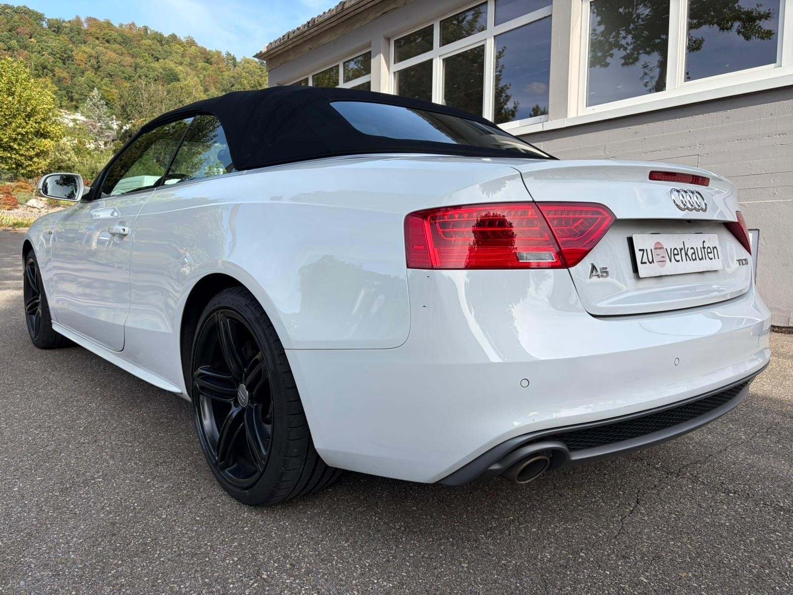 AUDI A5 Cabriolet 3.0 TDI S-Line-image-5
