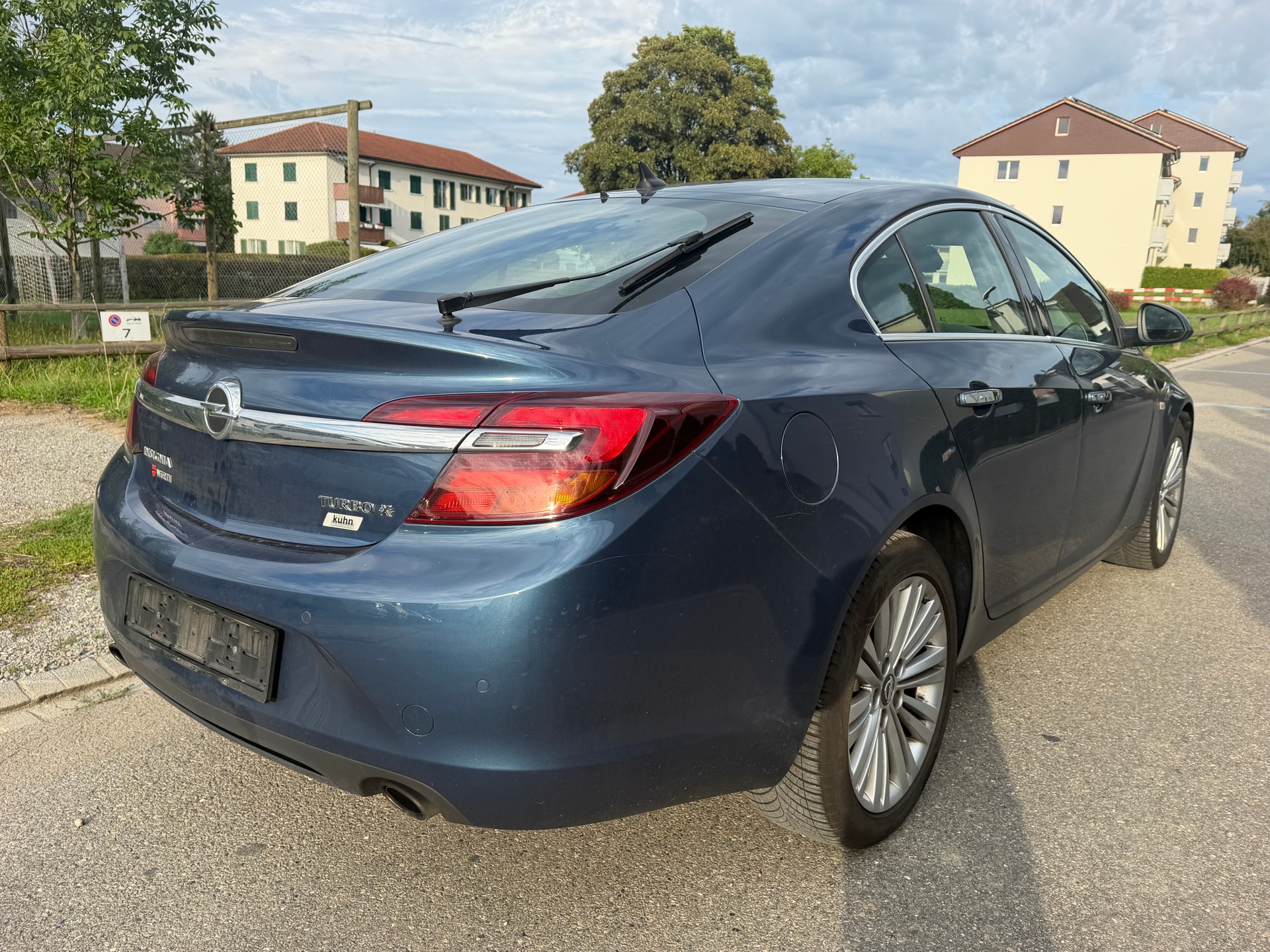 OPEL Insignia 2.0 Turbo Edition 4WD-image-2