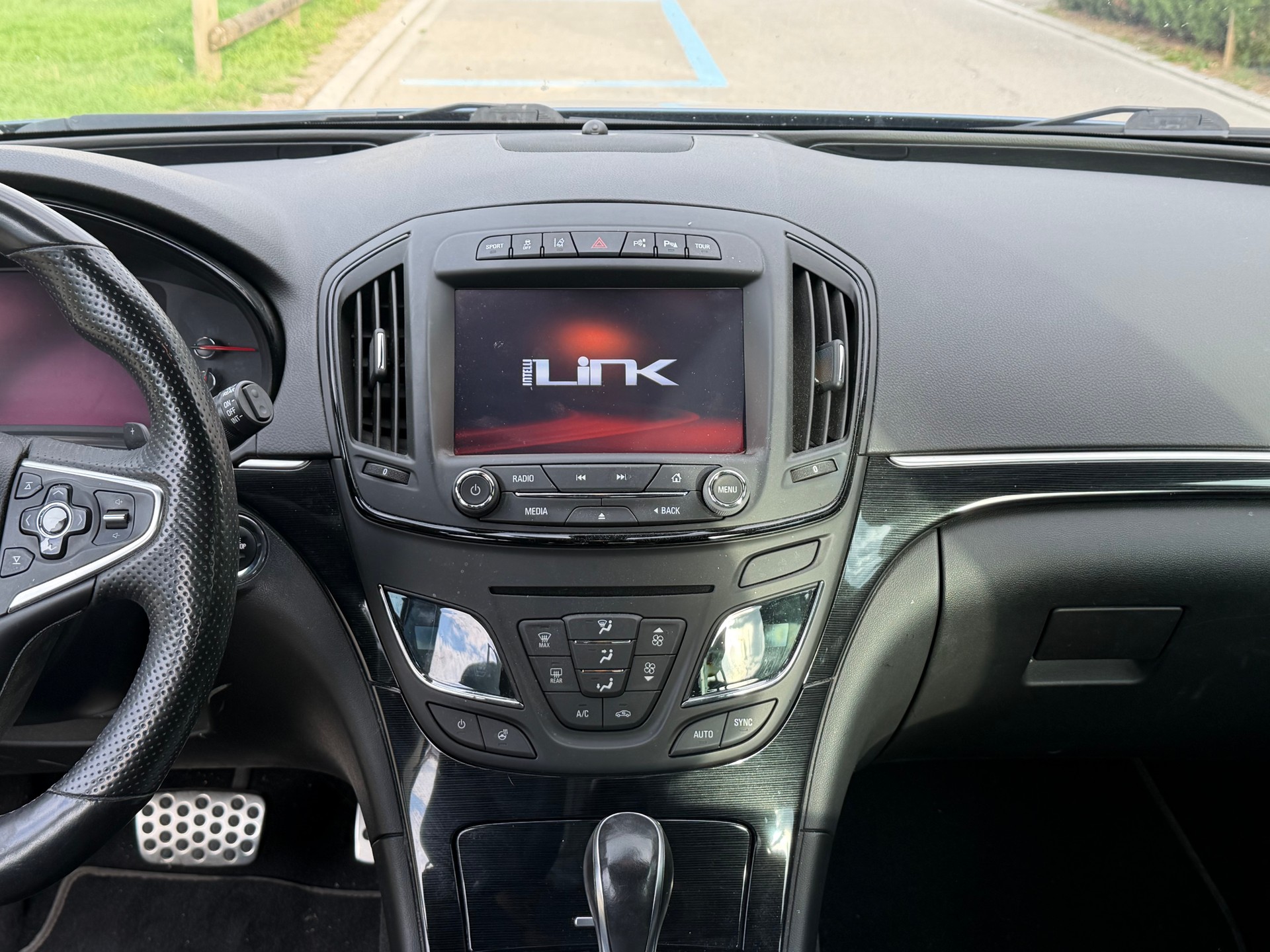 OPEL Insignia 2.0 Turbo Edition 4WD-image-13