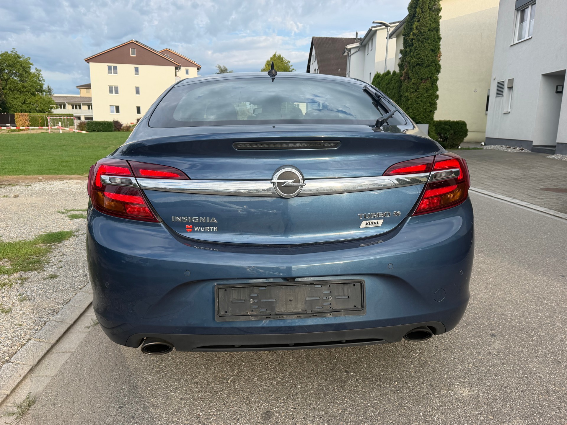 OPEL Insignia 2.0 Turbo Edition 4WD-image-3