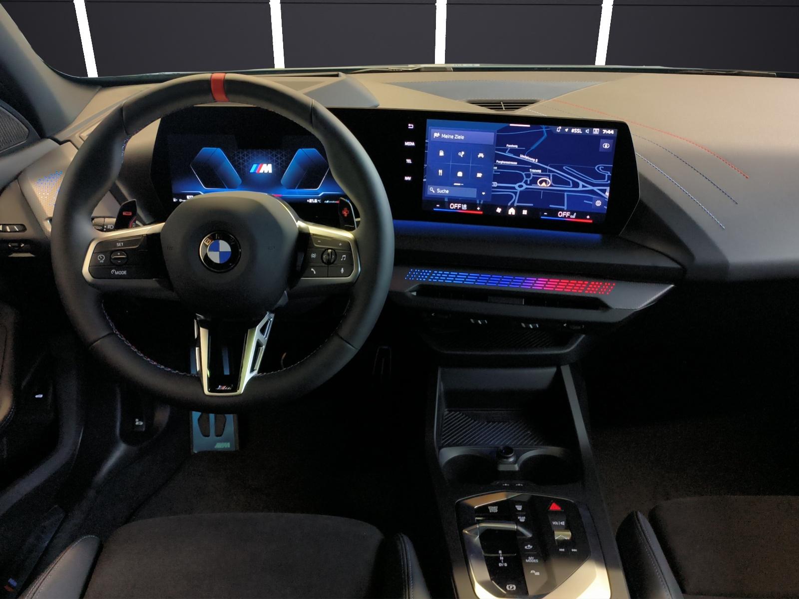 BMW M135i xDrive-image-18