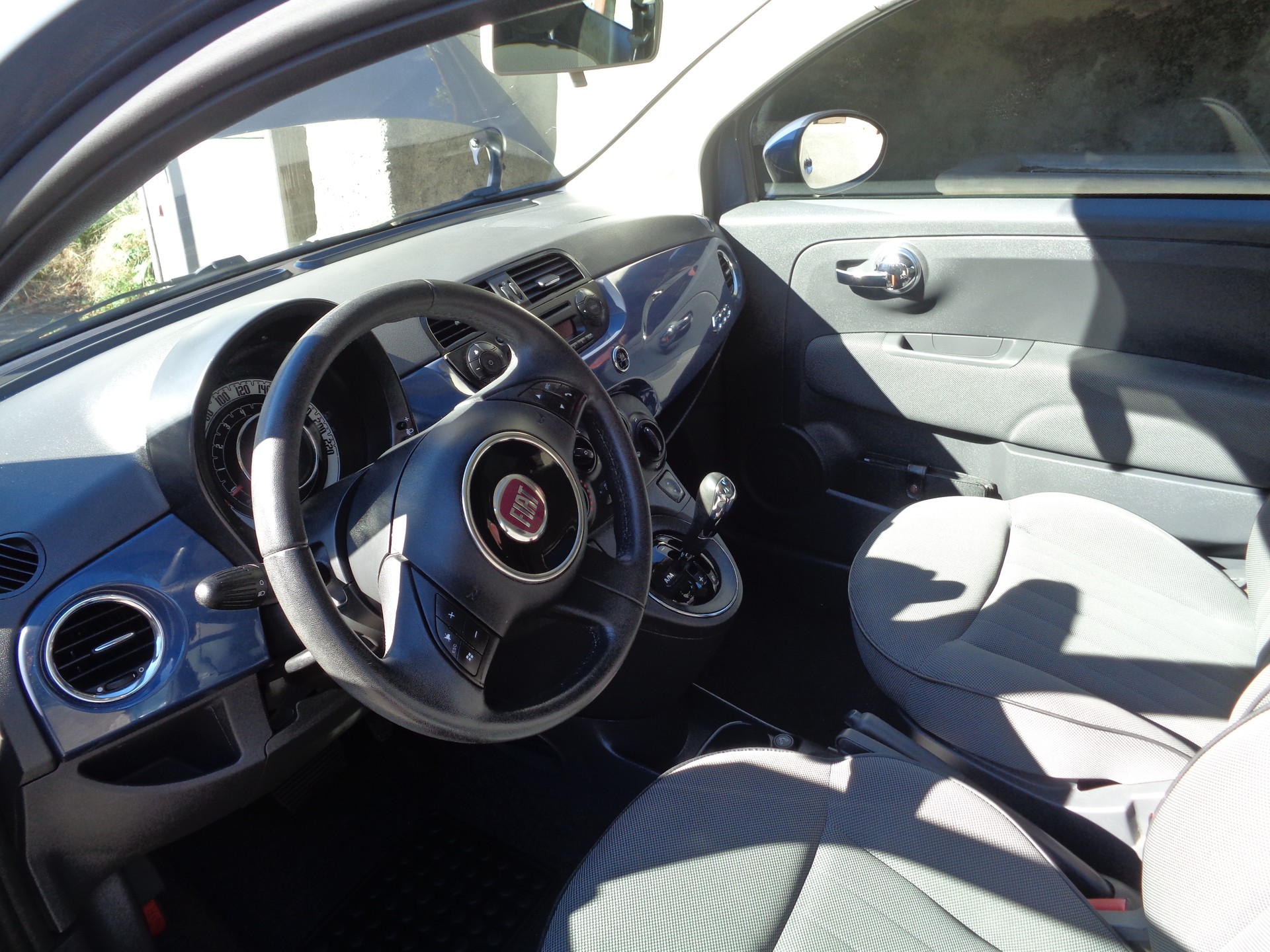 FIAT 500 1.4 16V Lounge Dualogic-image-8