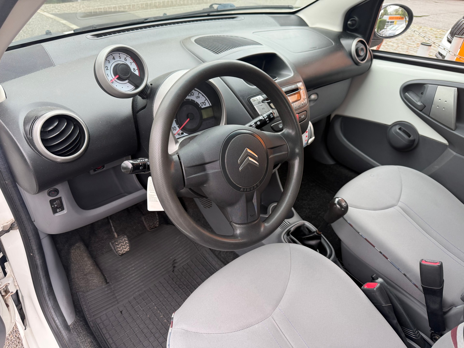 CITROEN C1 1.0i Essentiel-image-5