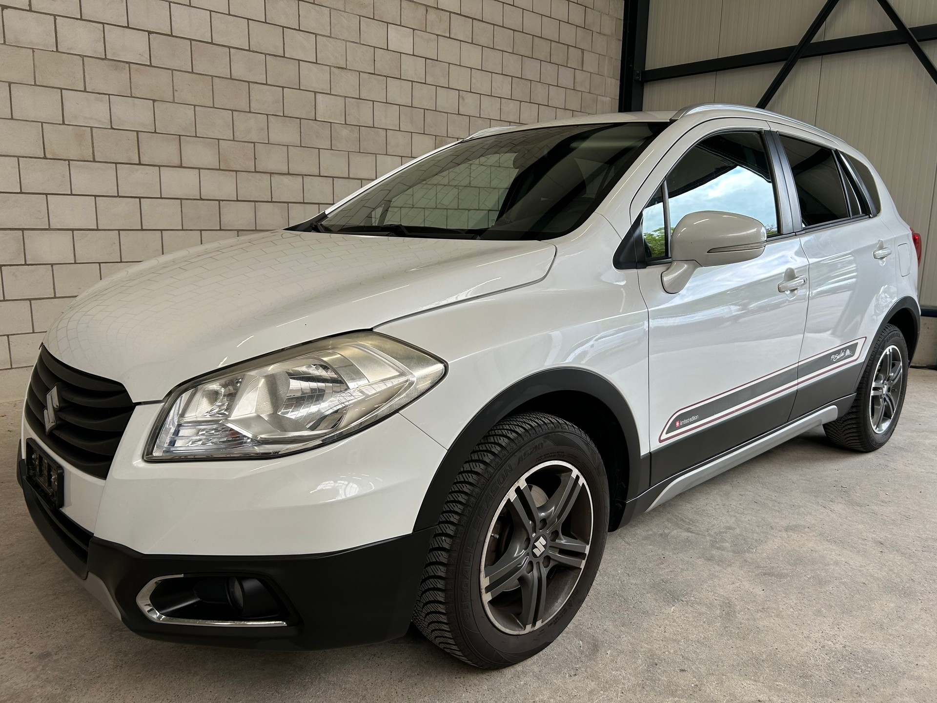 SUZUKI SX4 S-Cross 1.6 16V PizSulai 4WD CVT7-image-1