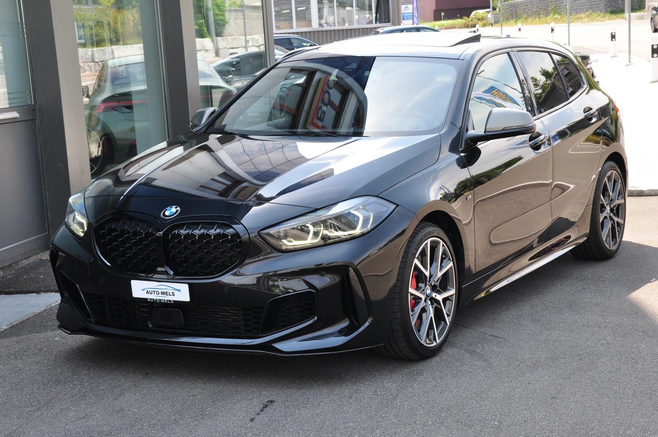 BMW M135i xDrive M Sport Pro Steptronic-image-10