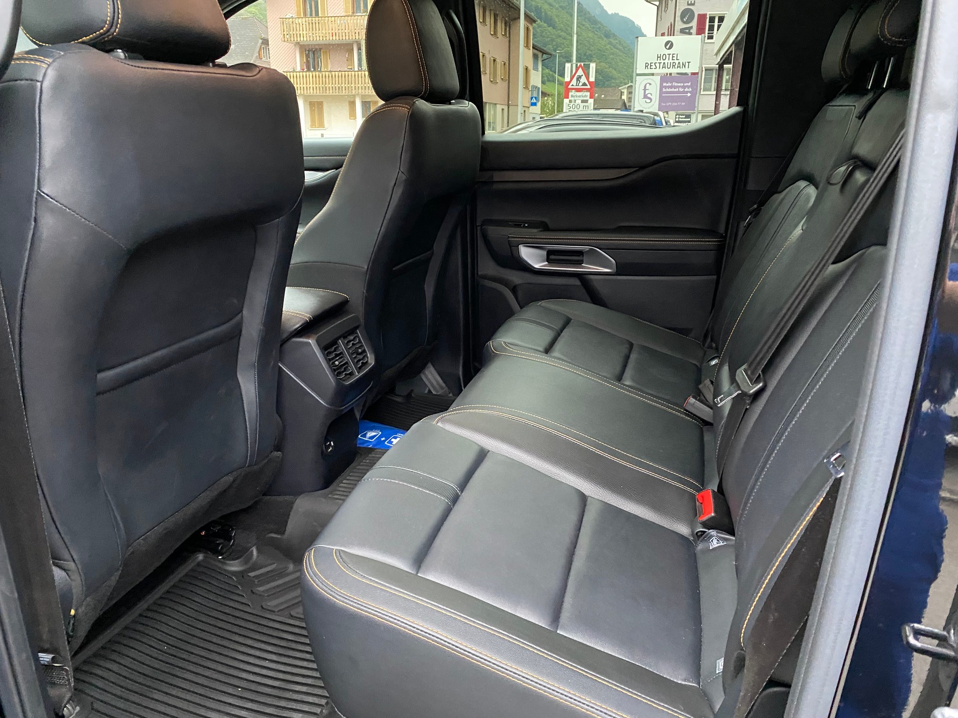 FORD Ranger Wildtrak 3.0 Eco Blue e-4WD Automat-image-5