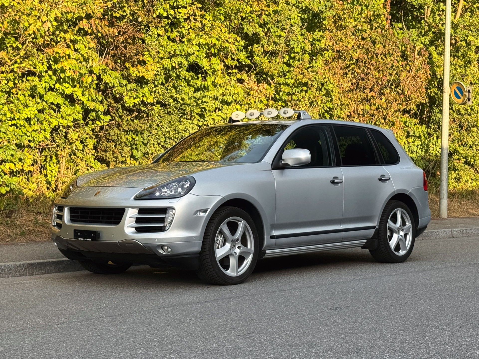 PORSCHE Cayenne S Transsyberia Tiptronic-showroom-element-1