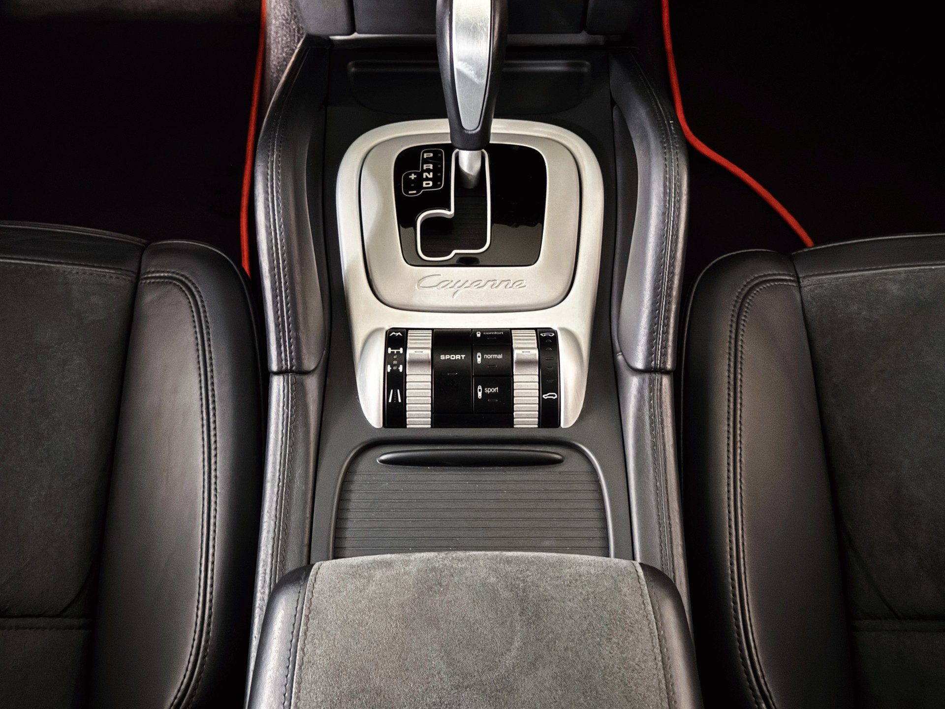 PORSCHE Cayenne S Transsyberia Tiptronic-image-25