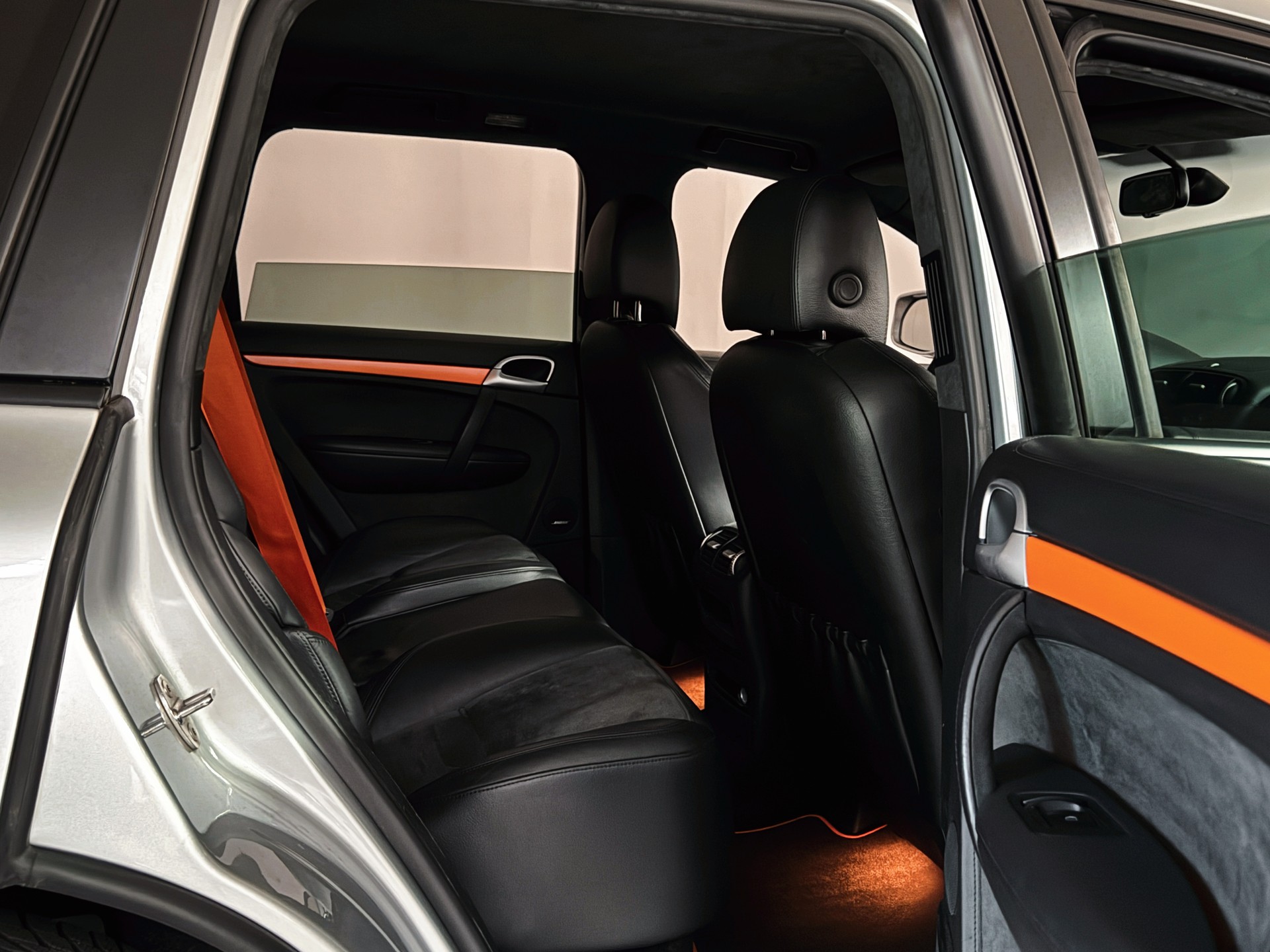 PORSCHE Cayenne S Transsyberia Tiptronic-image-16